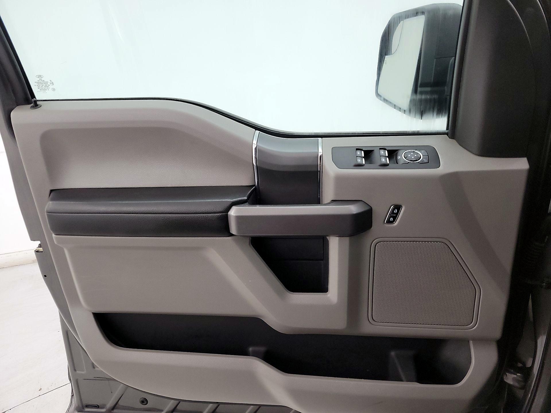 Thumbnail: 2015 Ford F-150 - 12
