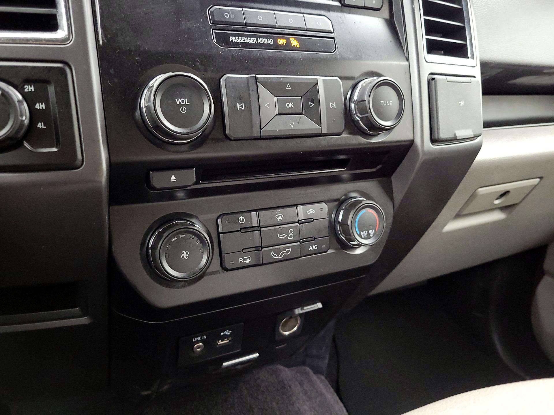 Thumbnail: 2015 Ford F-150 - 16