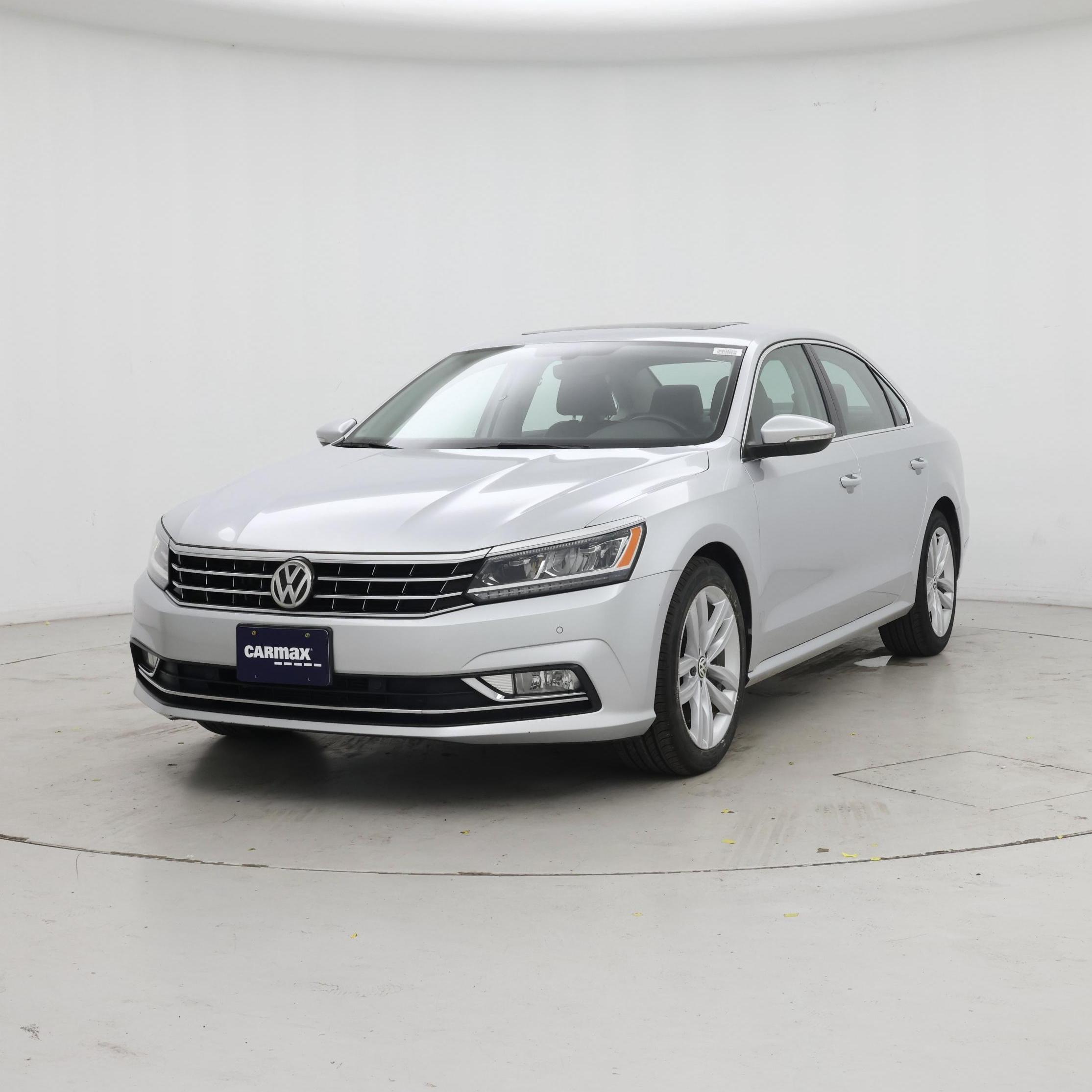 Thumbnail: 2018 Volkswagen Passat - 4
