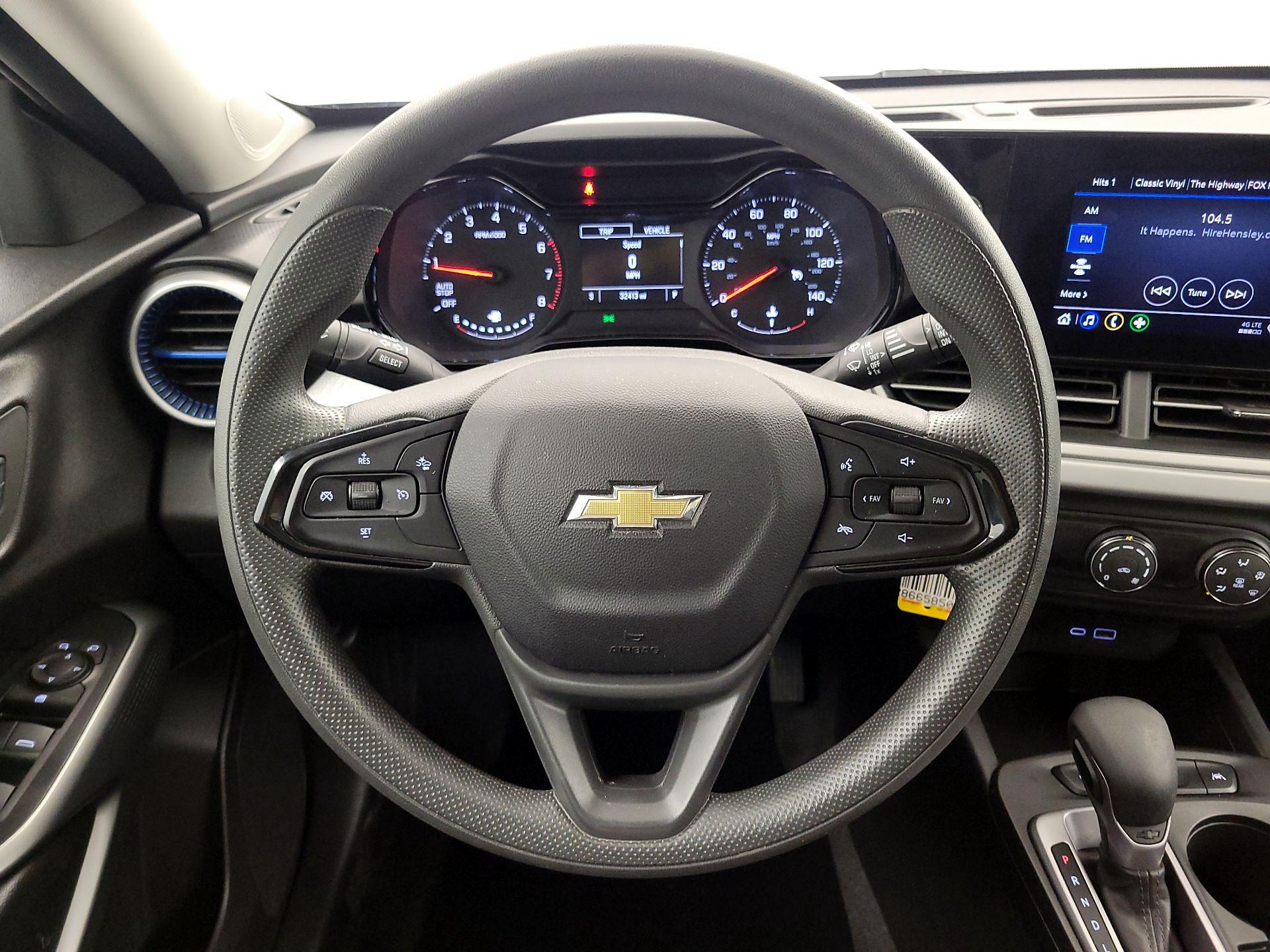 Thumbnail: 2025 Chevrolet Trax - 10