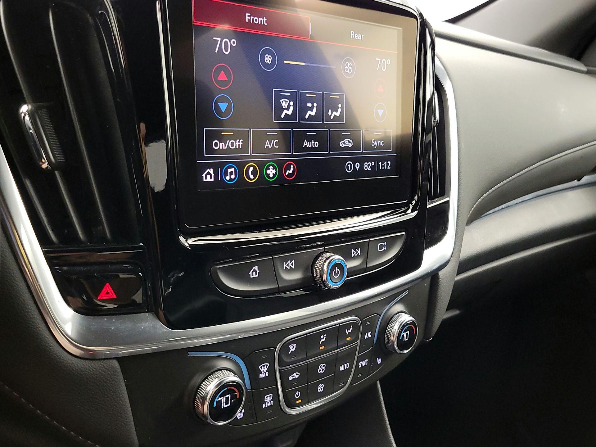 Thumbnail: 2023 Chevrolet Traverse - 16