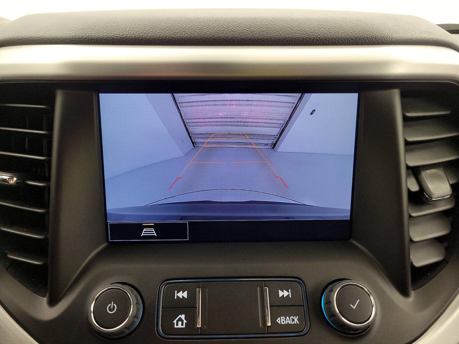 2023 GMC Acadia SLT - Photo 16