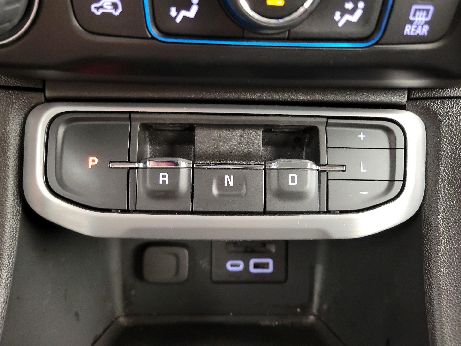 Thumbnail: 2023 GMC Acadia - 18