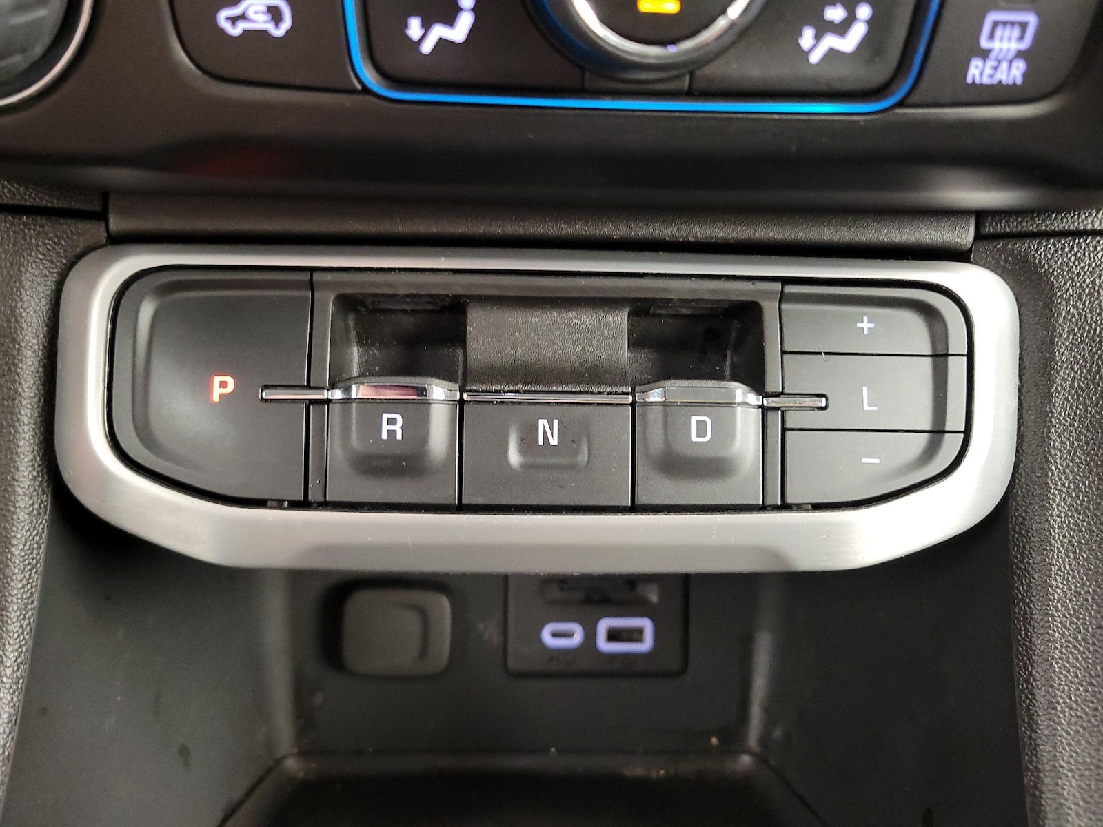 2023 GMC Acadia SLT - Photo 19