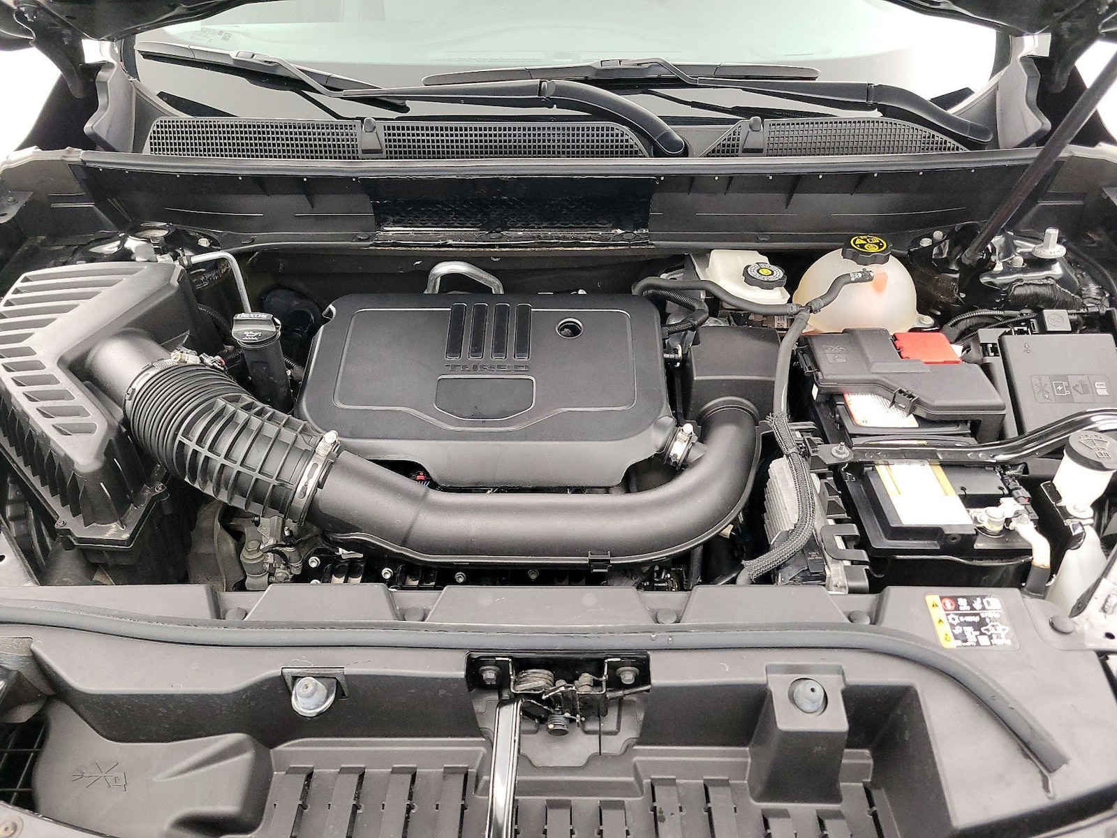 2023 GMC Acadia SLT - Photo 25