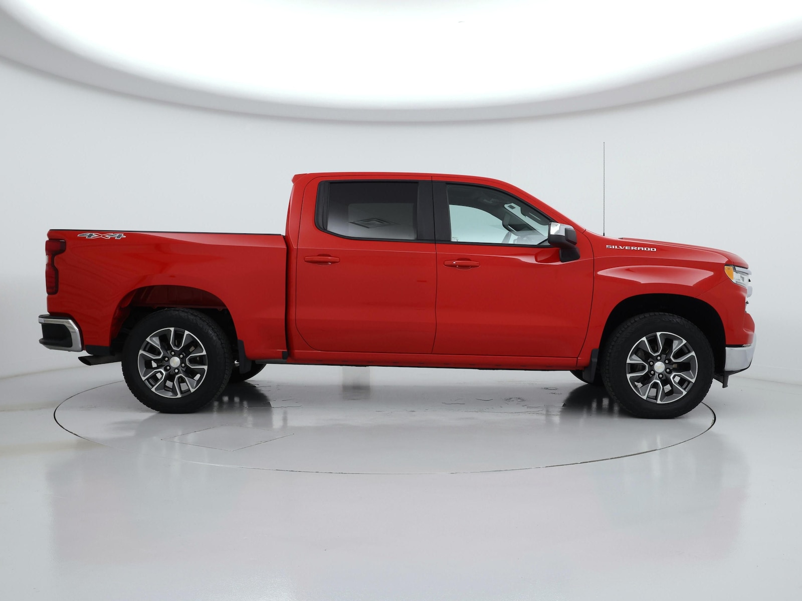 2024 Chevrolet Silverado 1500 LT - Photo 8