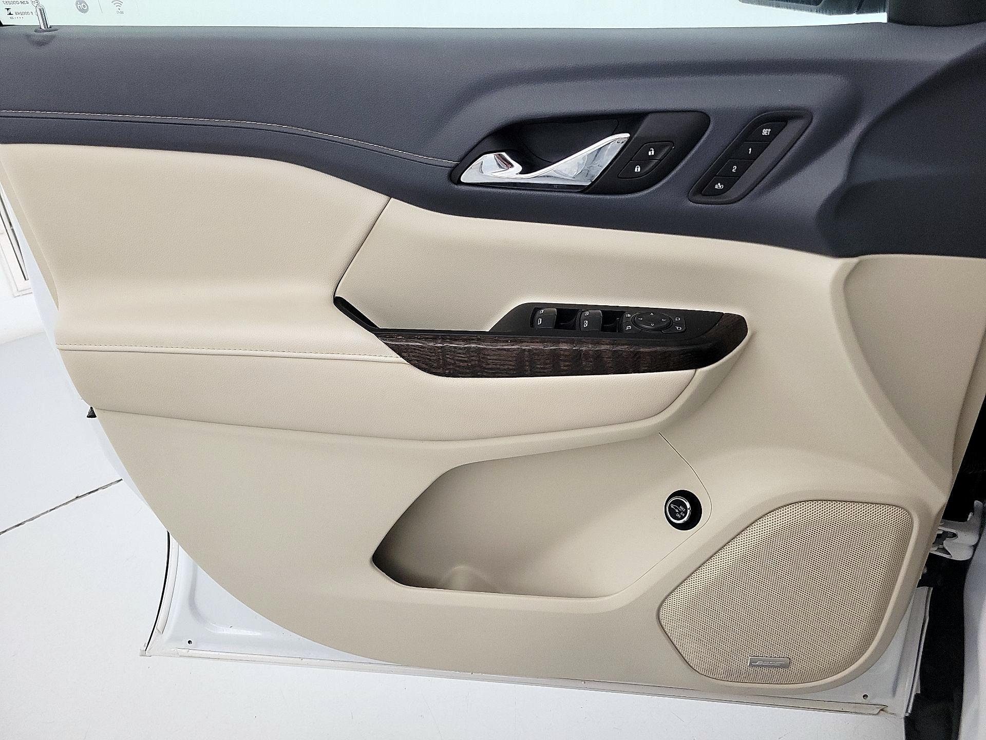 Thumbnail: 2023 GMC Acadia - 12