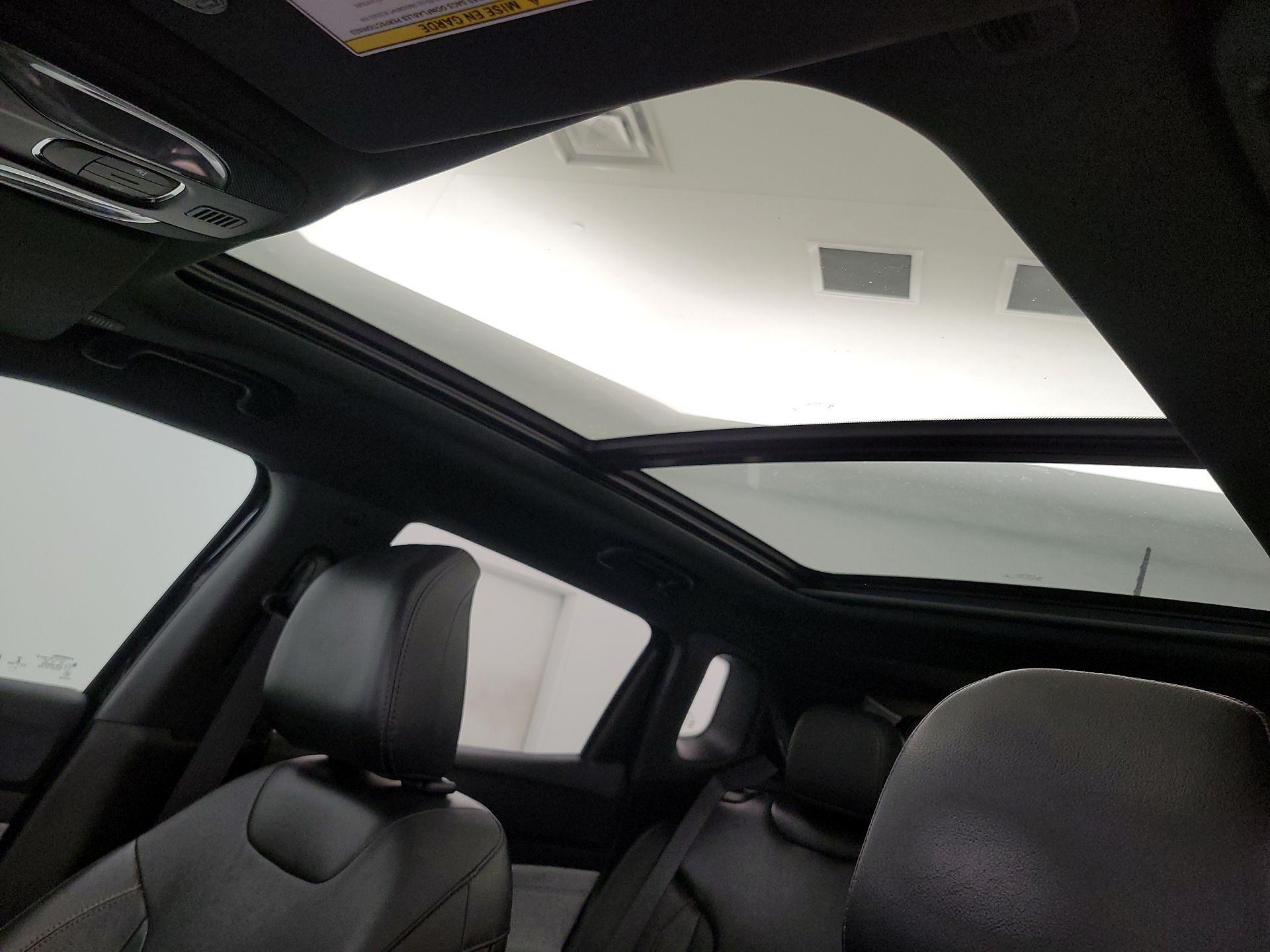 Thumbnail: 2023 Jeep Compass - 19