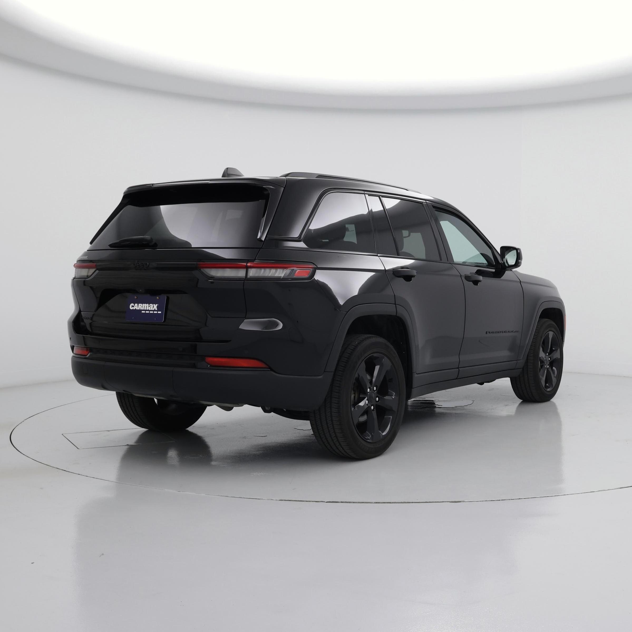 Thumbnail: 2023 Jeep Grand Cherokee - 8