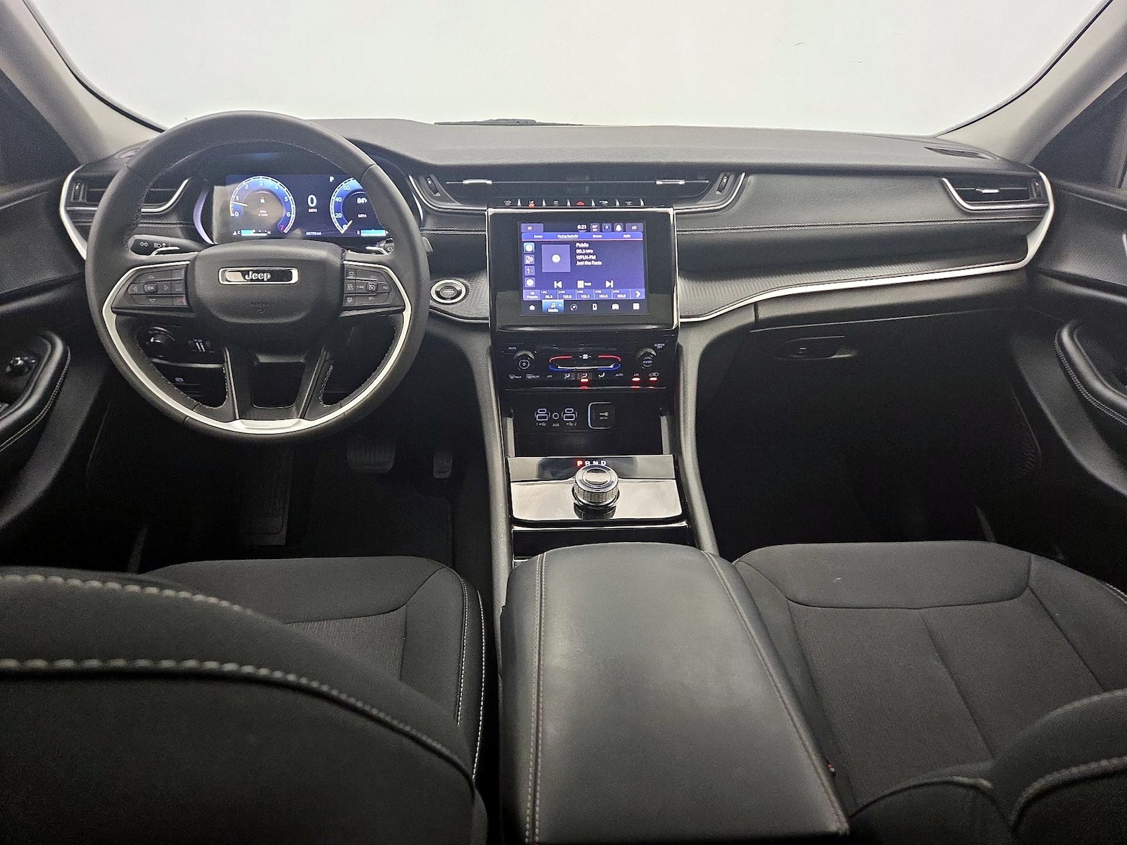 2023 Jeep Grand Cherokee Laredo - Photo 10