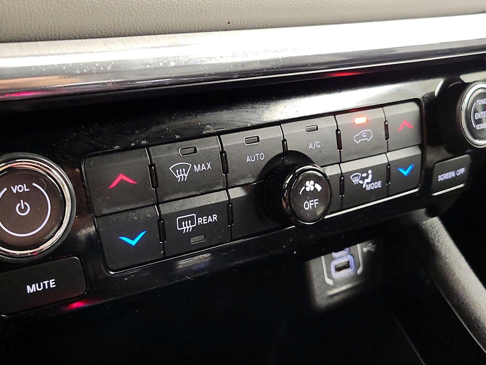 2024 Jeep Compass Limited - Photo 17