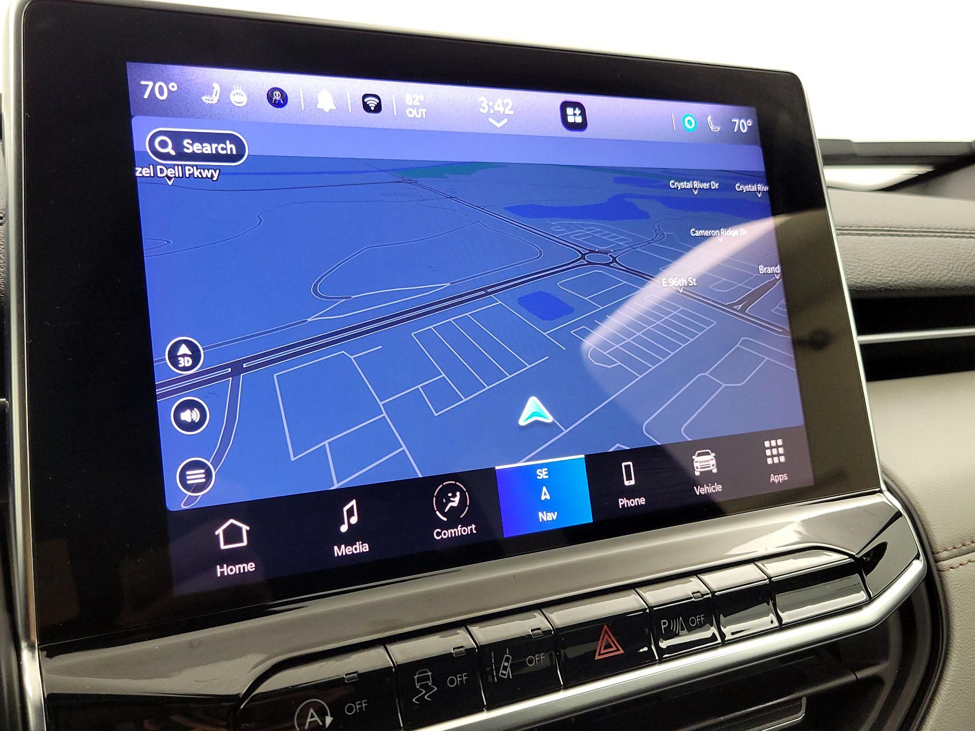 Thumbnail: 2024 Jeep Compass - 14