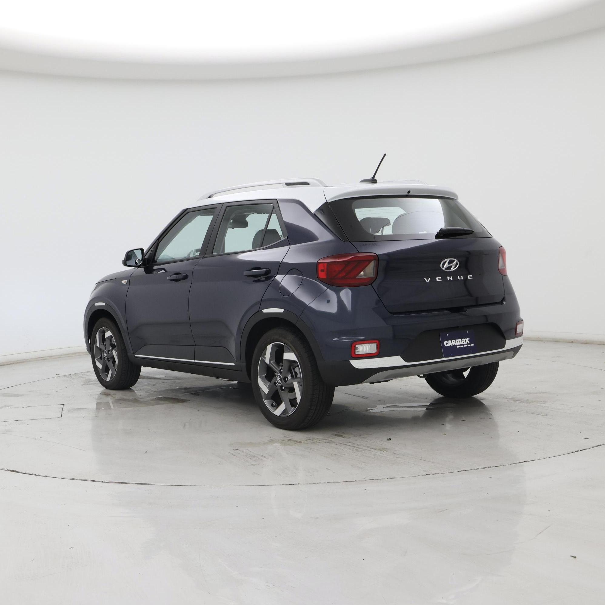 Thumbnail: 2025 Hyundai Venue - 2