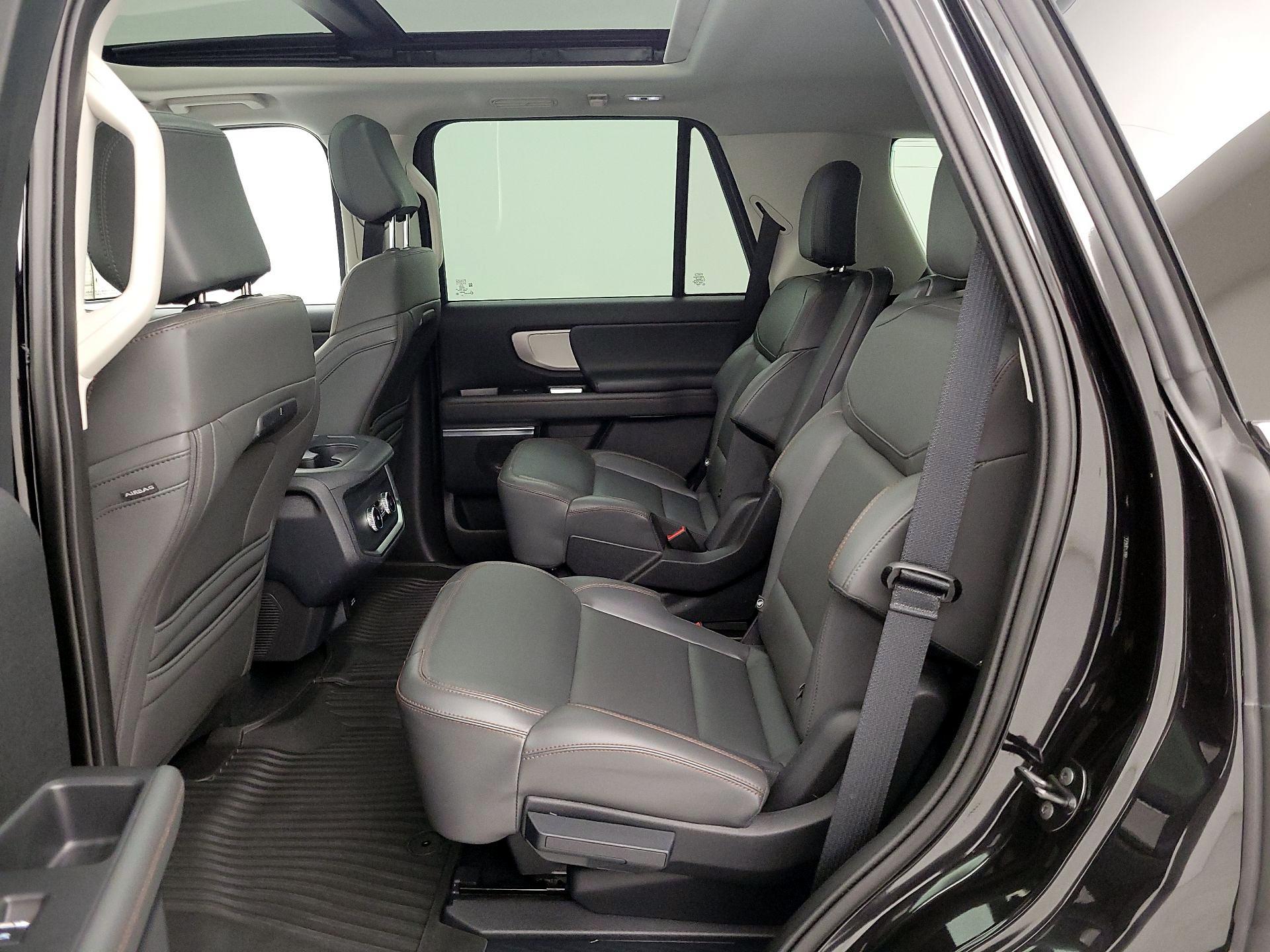 Thumbnail: 2025 Ford Expedition - 19
