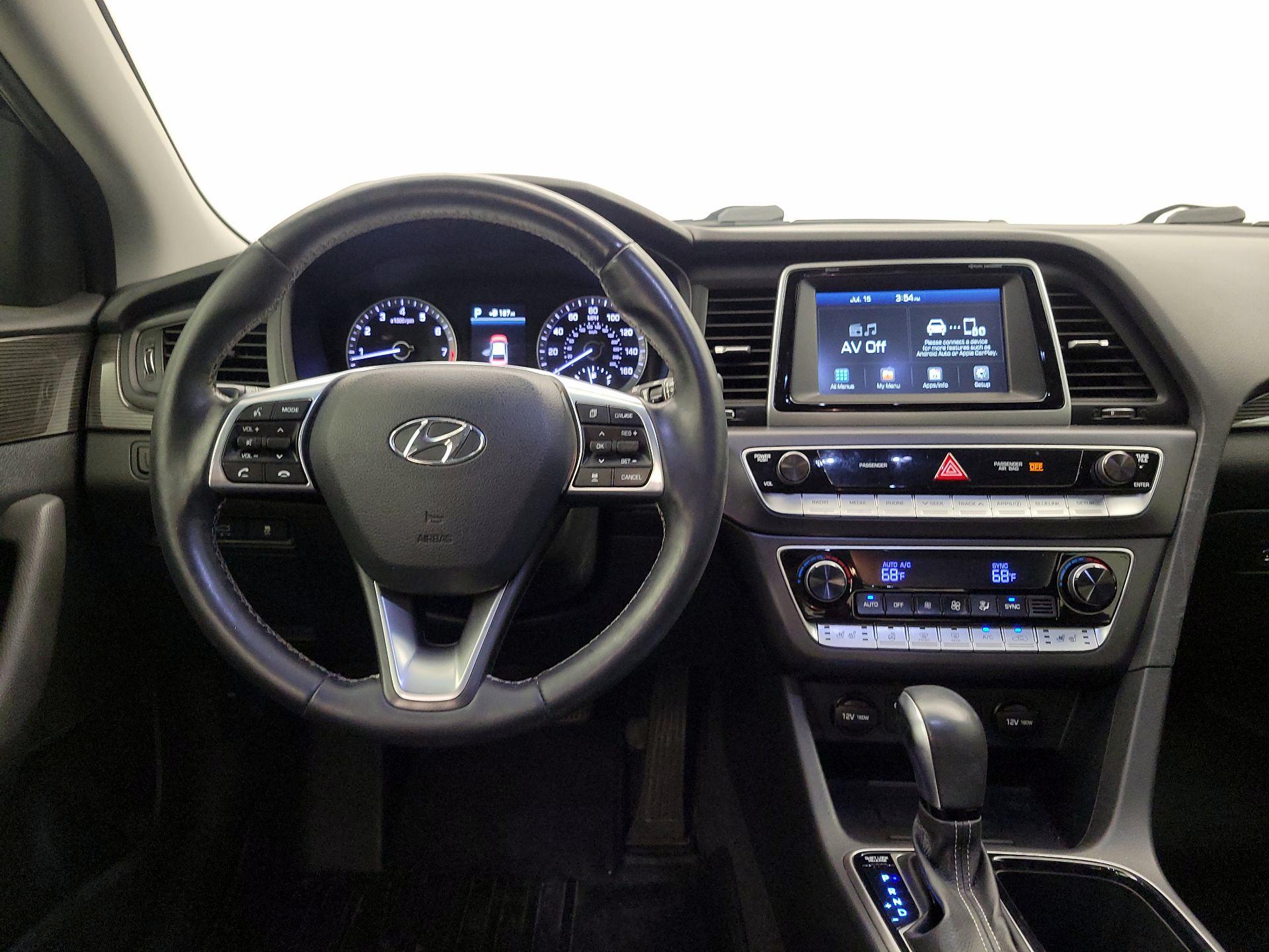 Thumbnail: 2018 Hyundai Sonata - 9