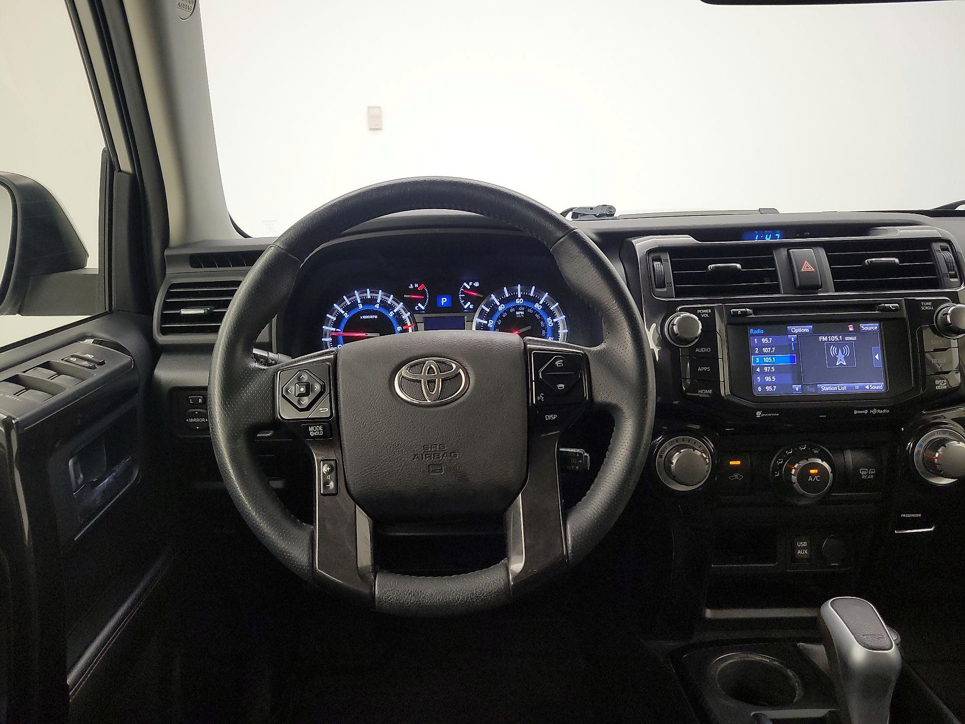 Thumbnail: 2019 Toyota 4Runner - 10