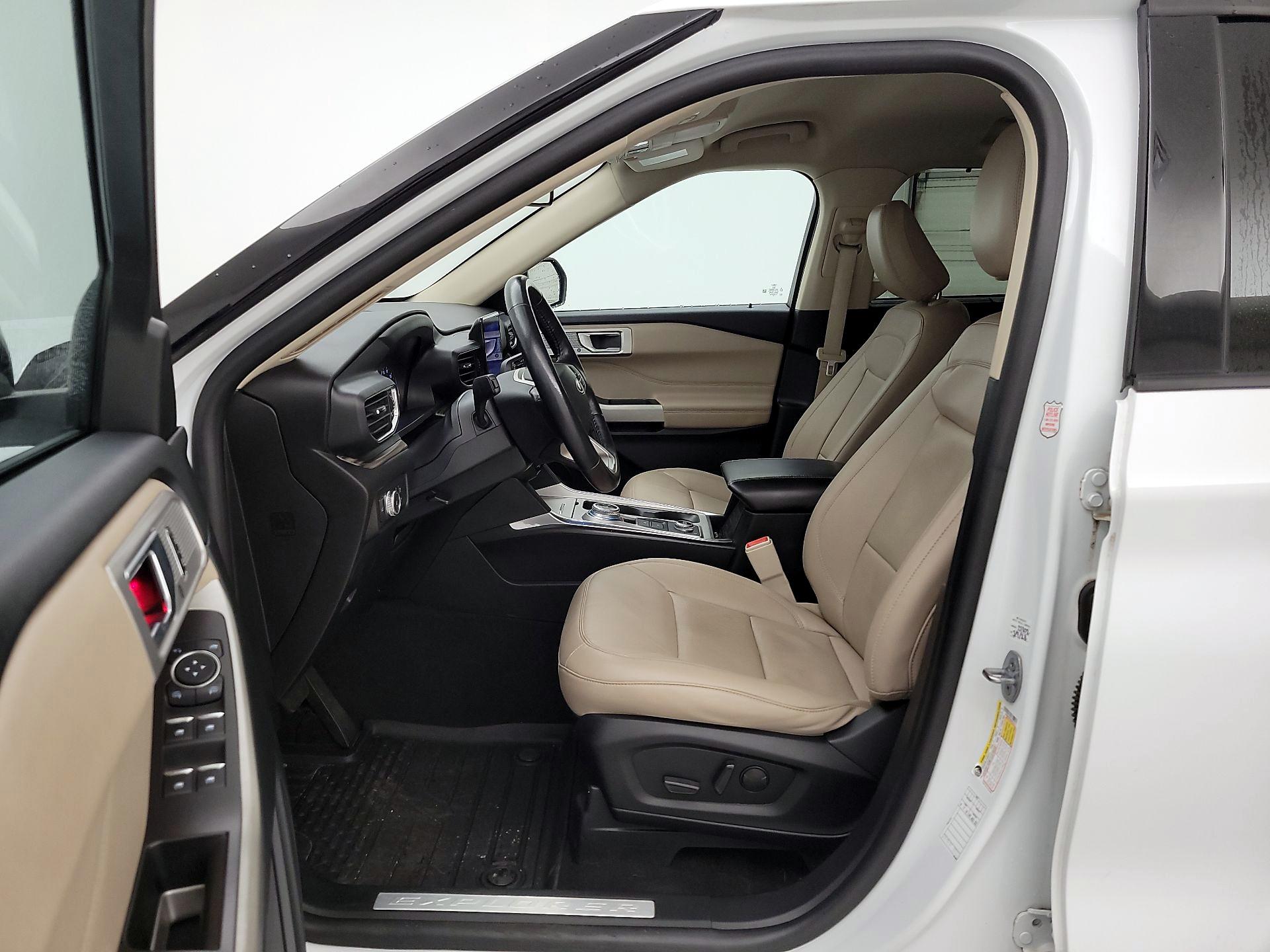 Thumbnail: 2022 Ford Explorer - 11