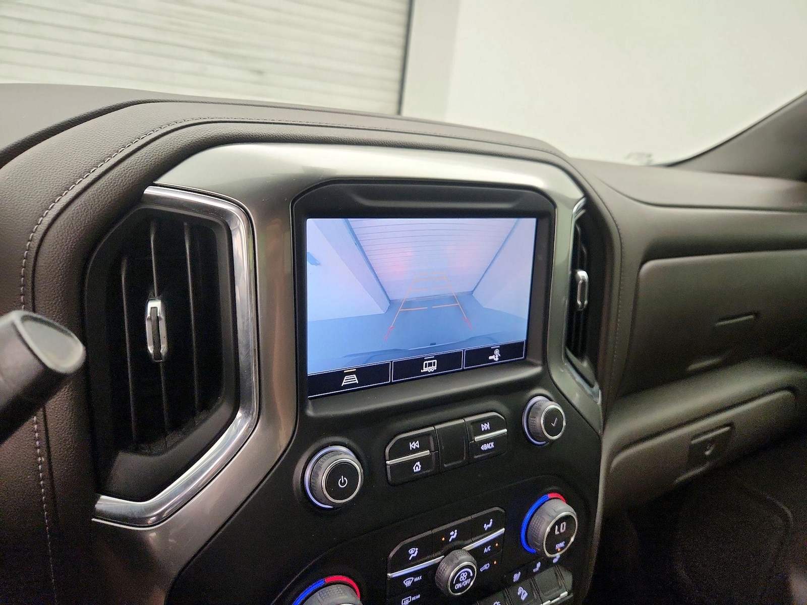 2022 Chevrolet Silverado 1500 Limited LTZ - Photo 16
