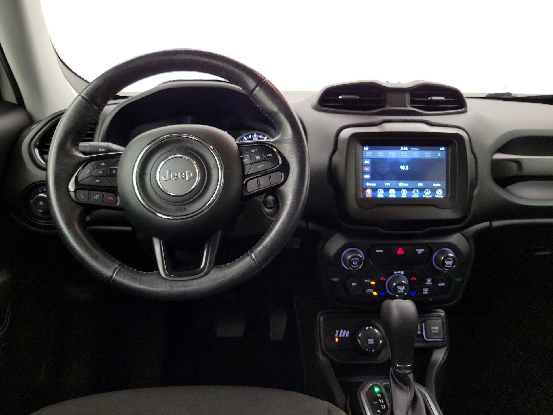 Thumbnail: 2020 Jeep Renegade - 9