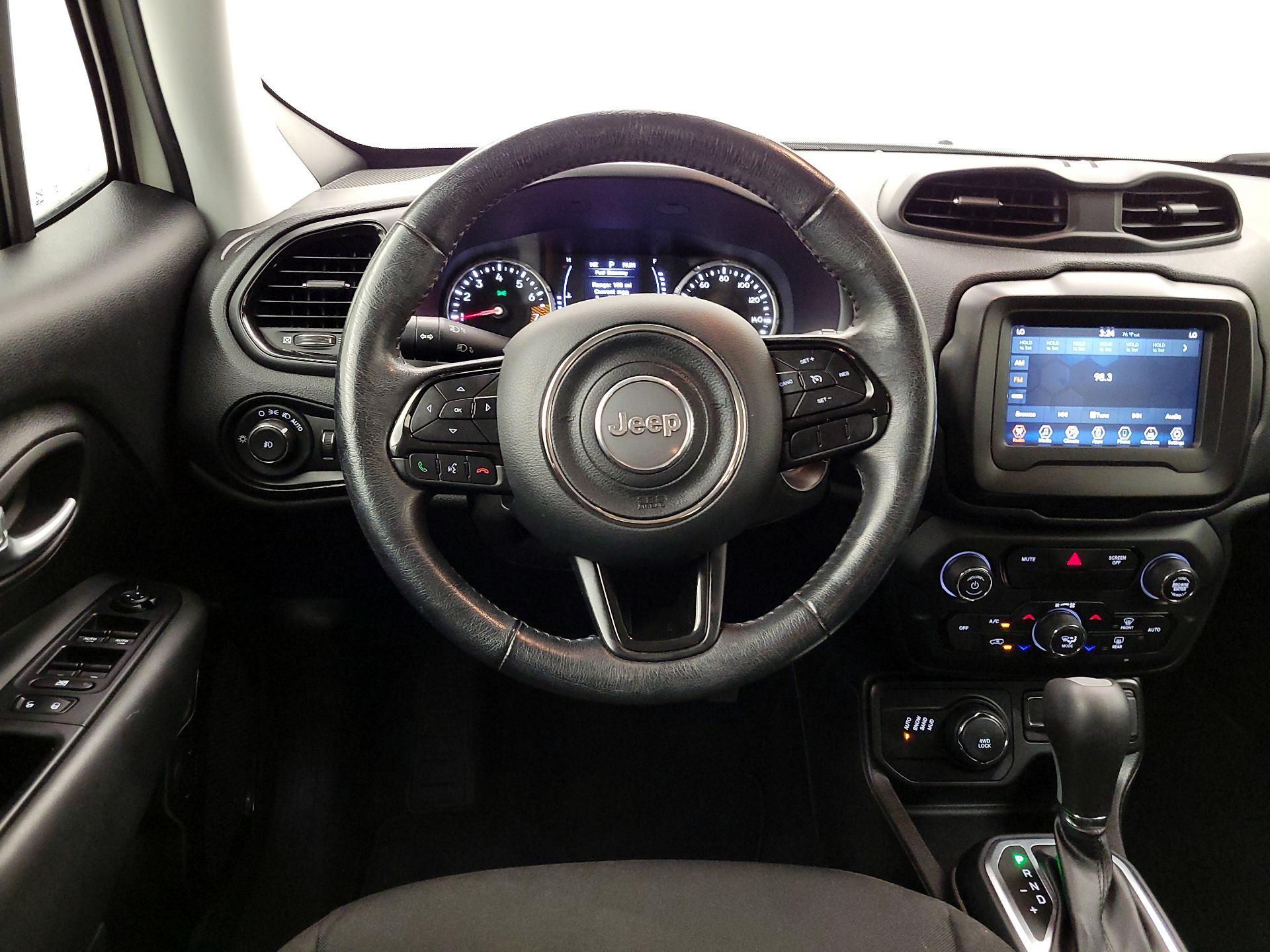 Thumbnail: 2020 Jeep Renegade - 10