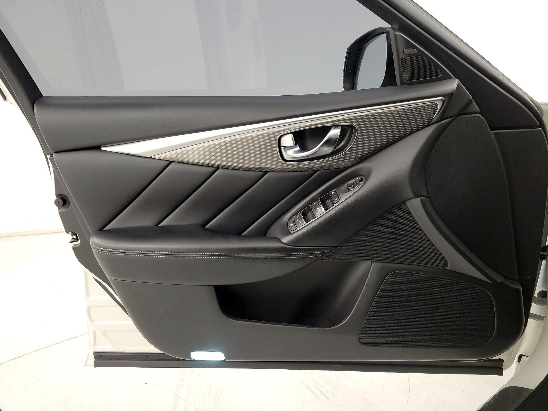 Thumbnail: 2020 INFINITI Q50 - 12