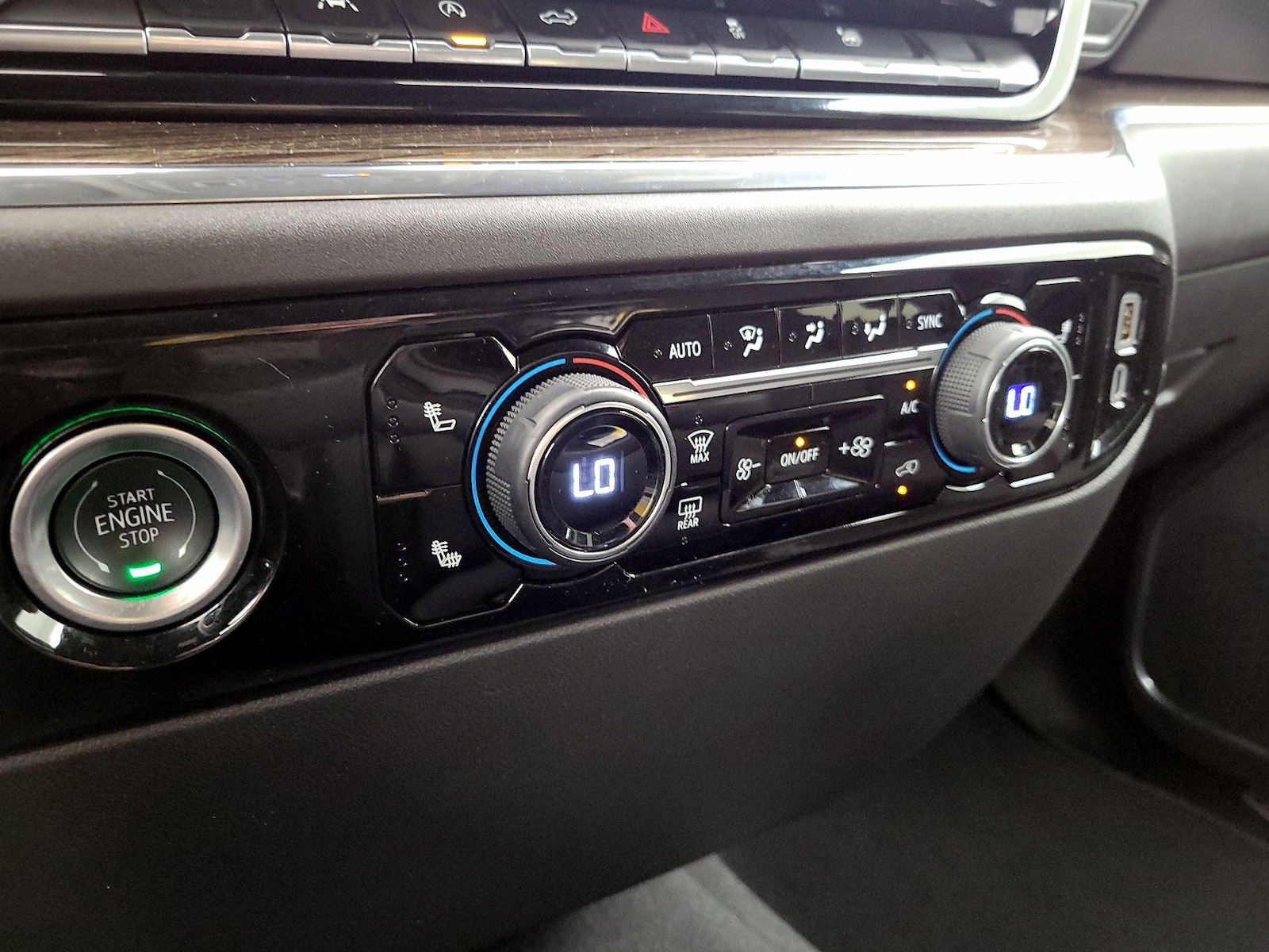 2024 Chevrolet Silverado 1500 LT - Photo 17