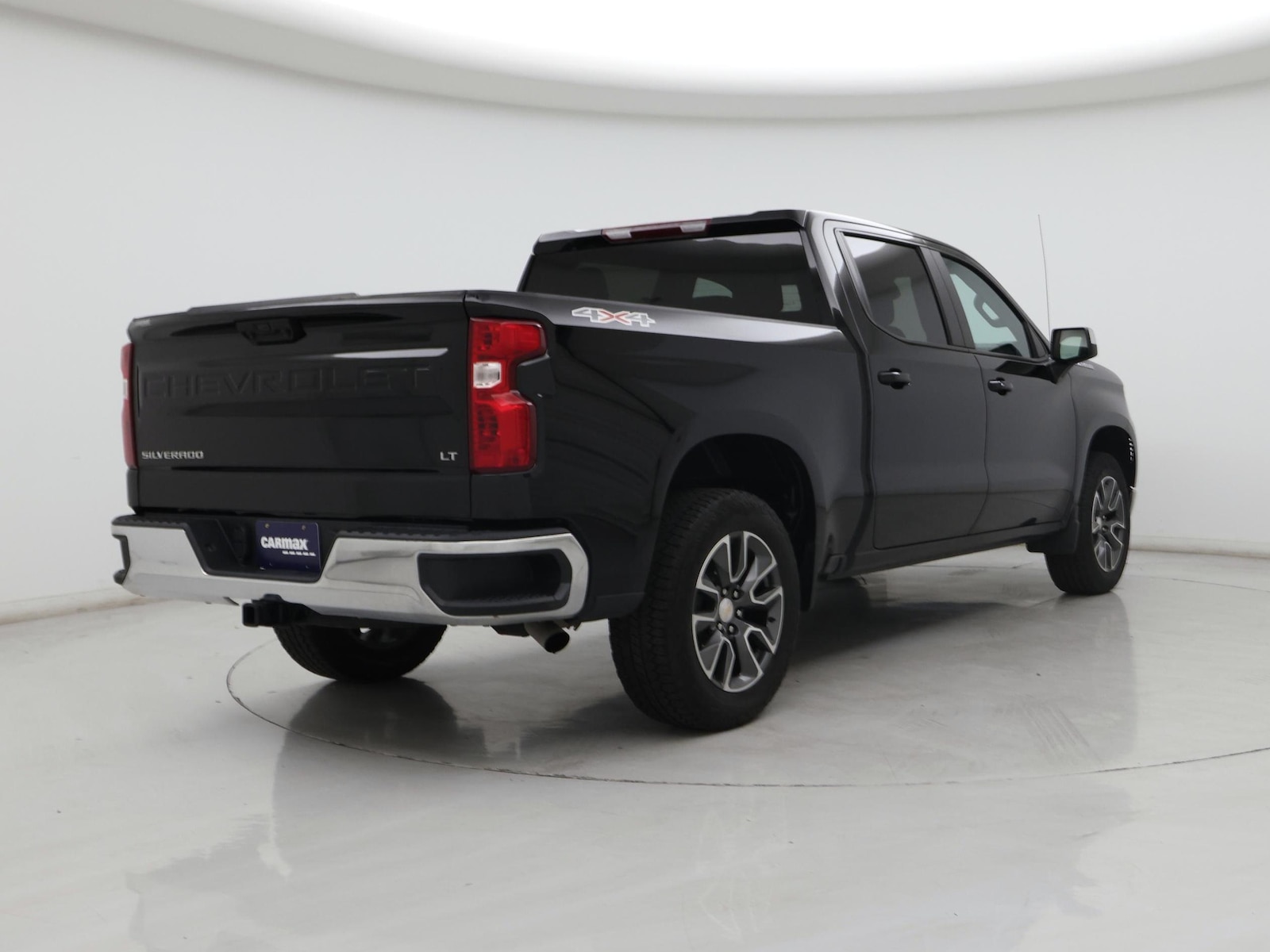 2024 Chevrolet Silverado 1500 LT - Photo 9