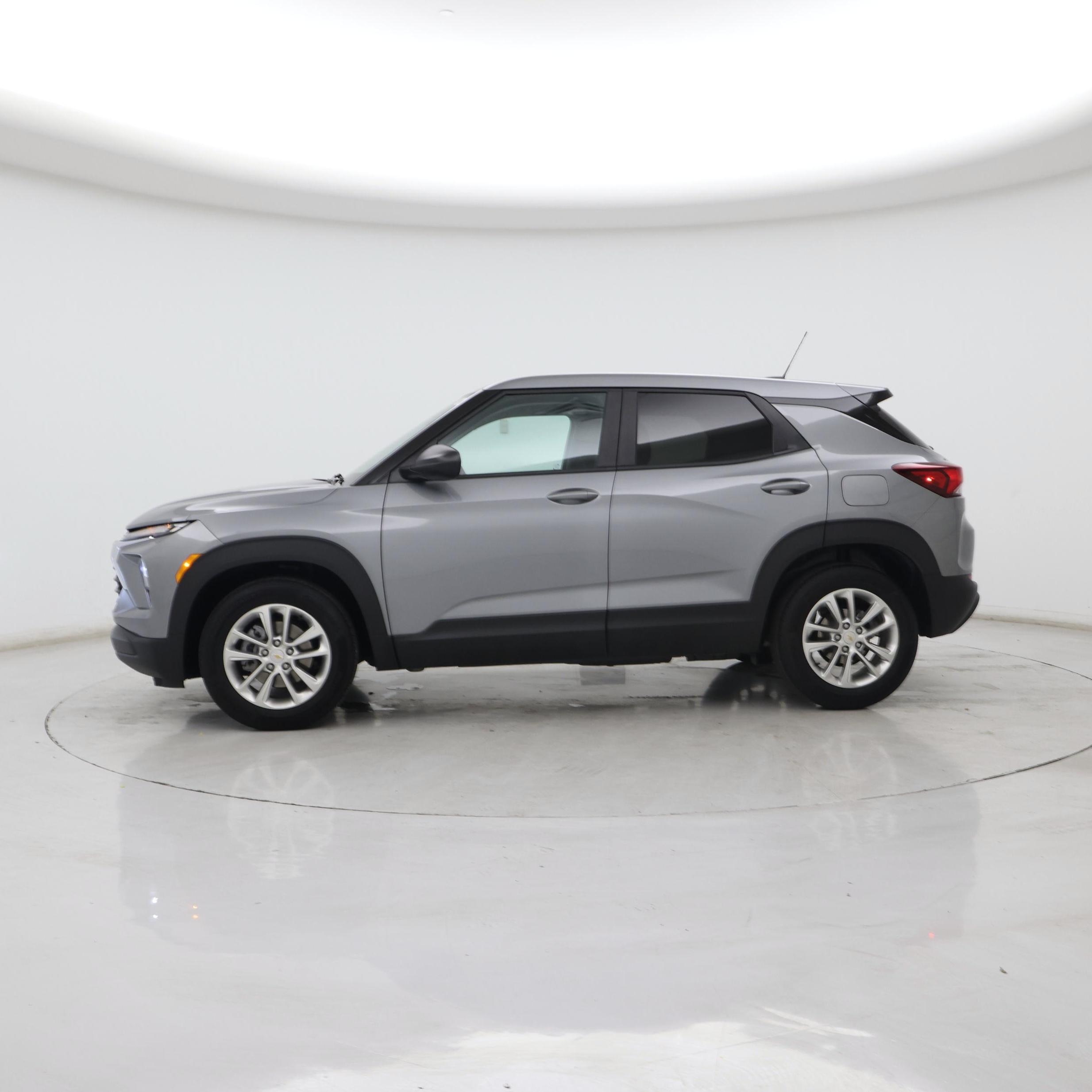 Thumbnail: 2026 Chevrolet TrailBlazer - 3