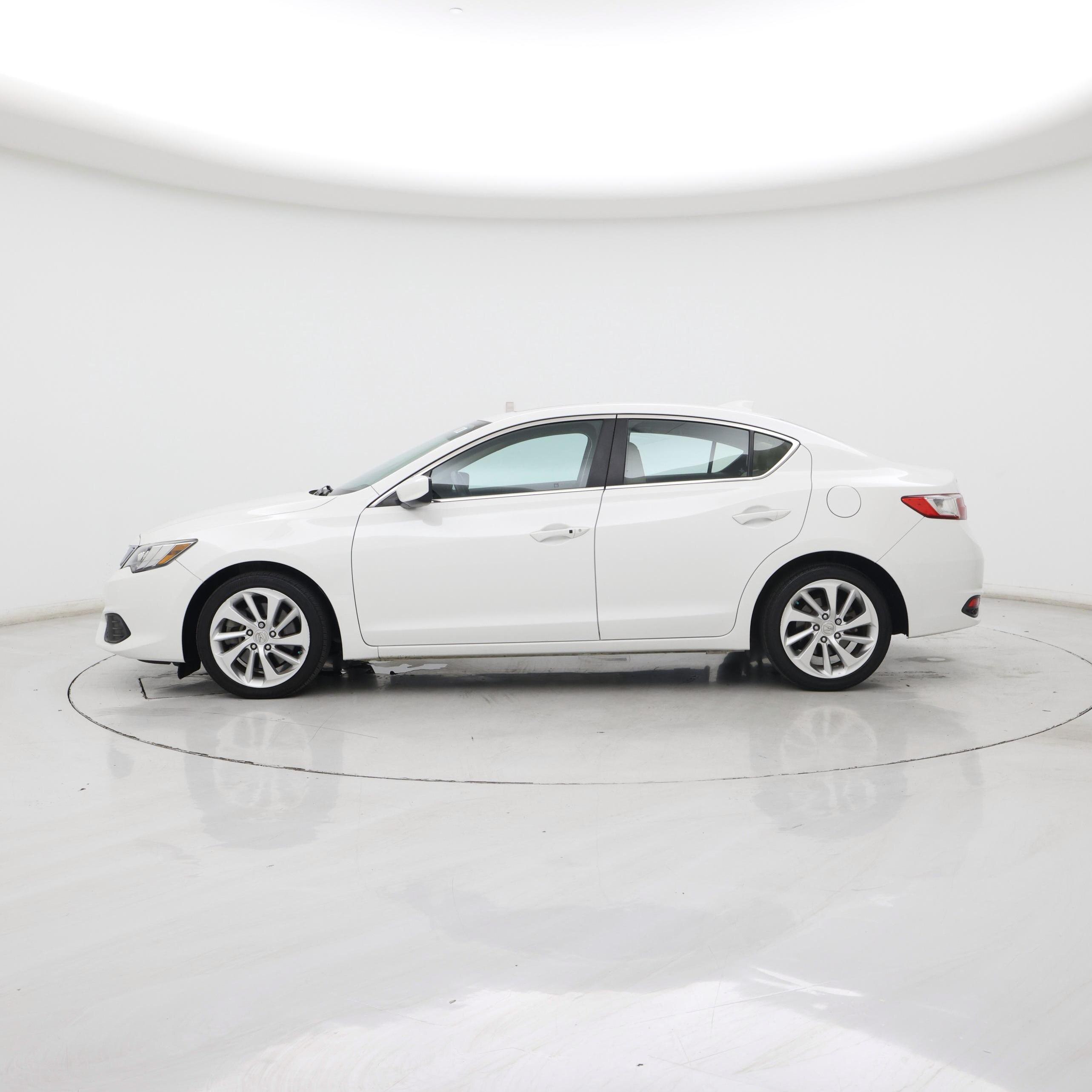 Thumbnail: 2016 Acura ILX - 3