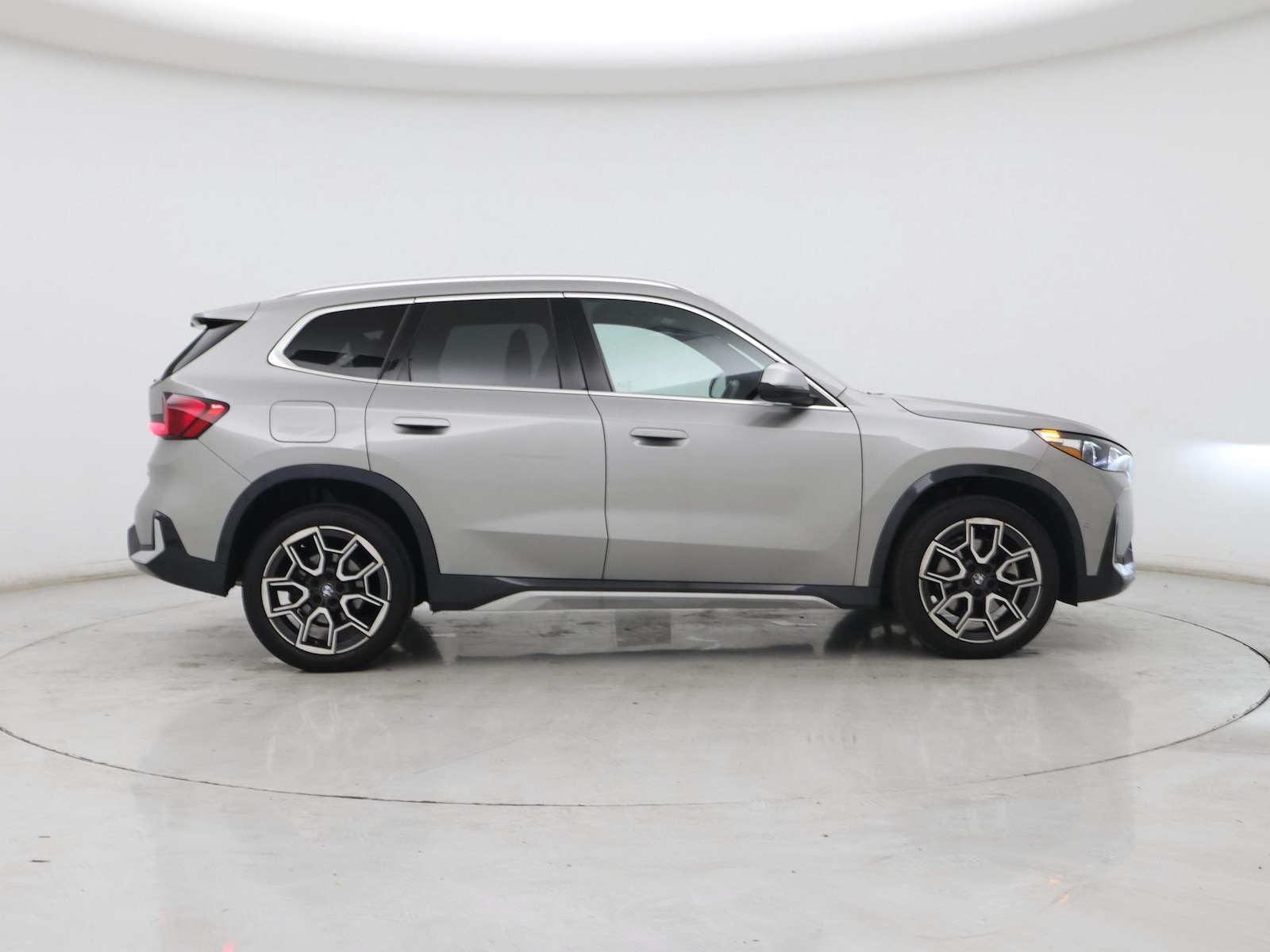 2024 BMW X1 28i - Photo 8