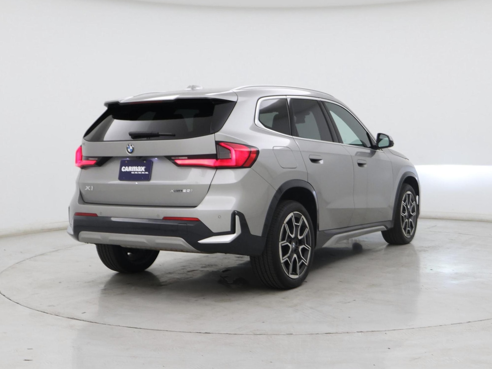 2024 BMW X1 28i - Photo 9