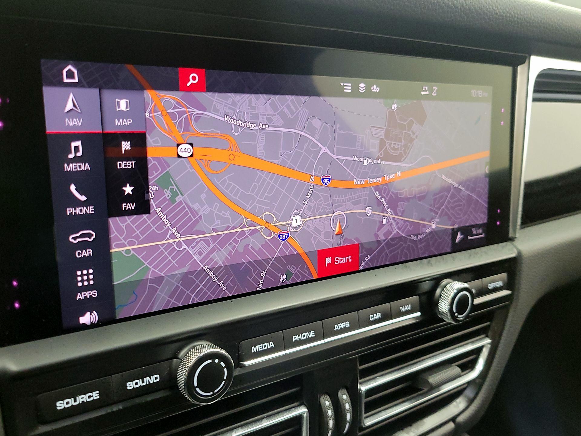 Thumbnail: 2020 Porsche Macan - 14