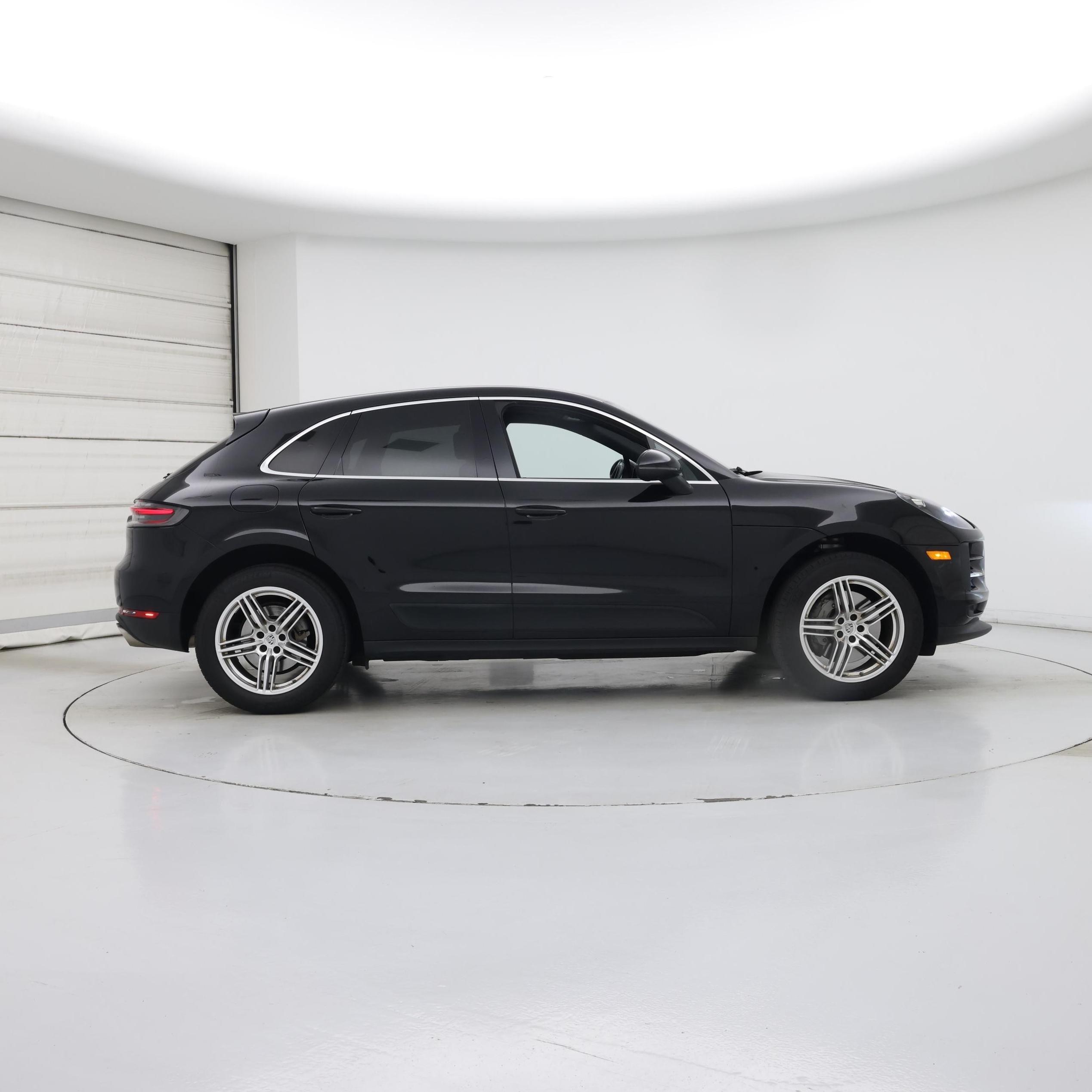 Thumbnail: 2020 Porsche Macan - 7