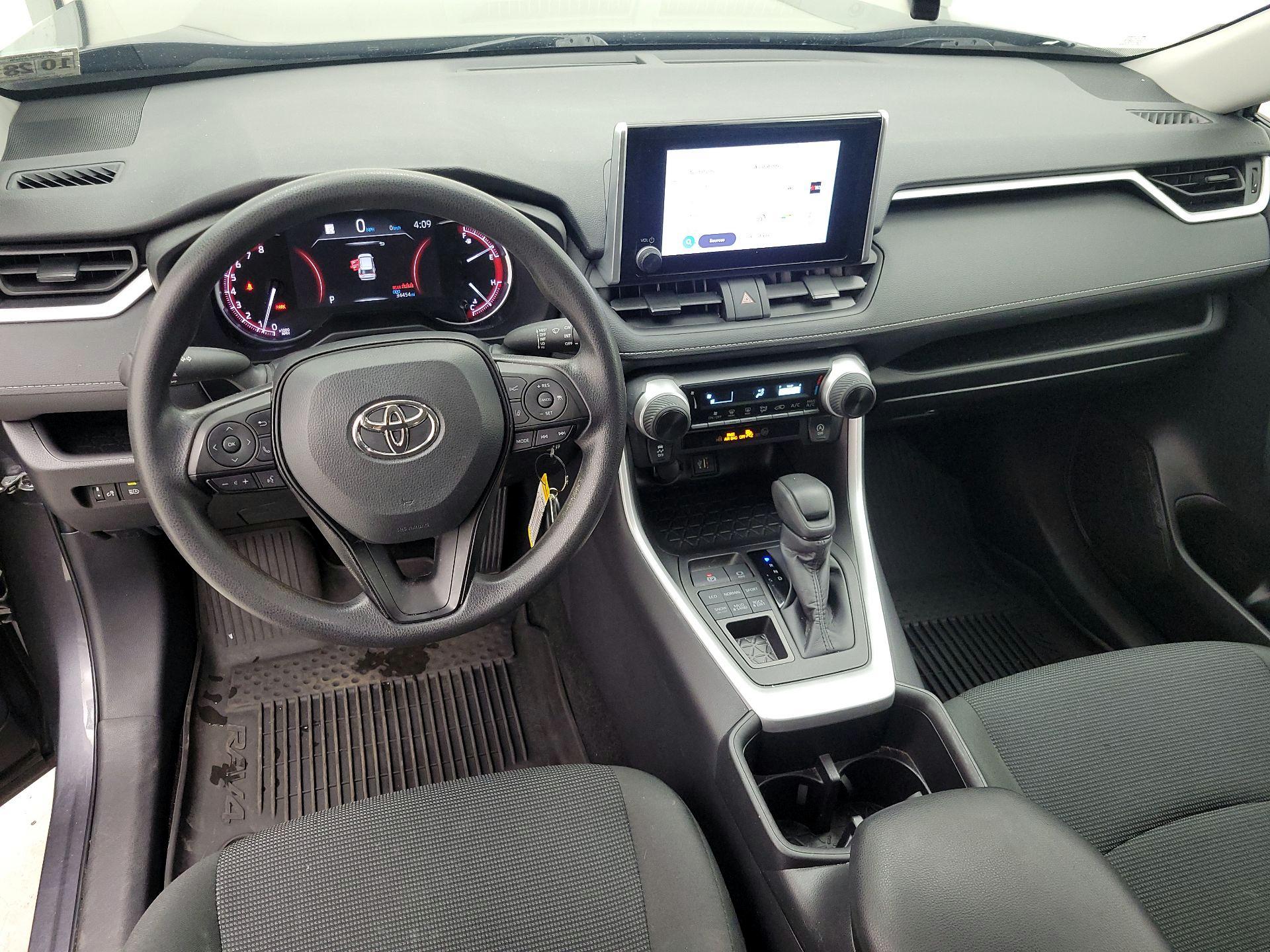 Thumbnail: 2024 Toyota RAV4 - 9