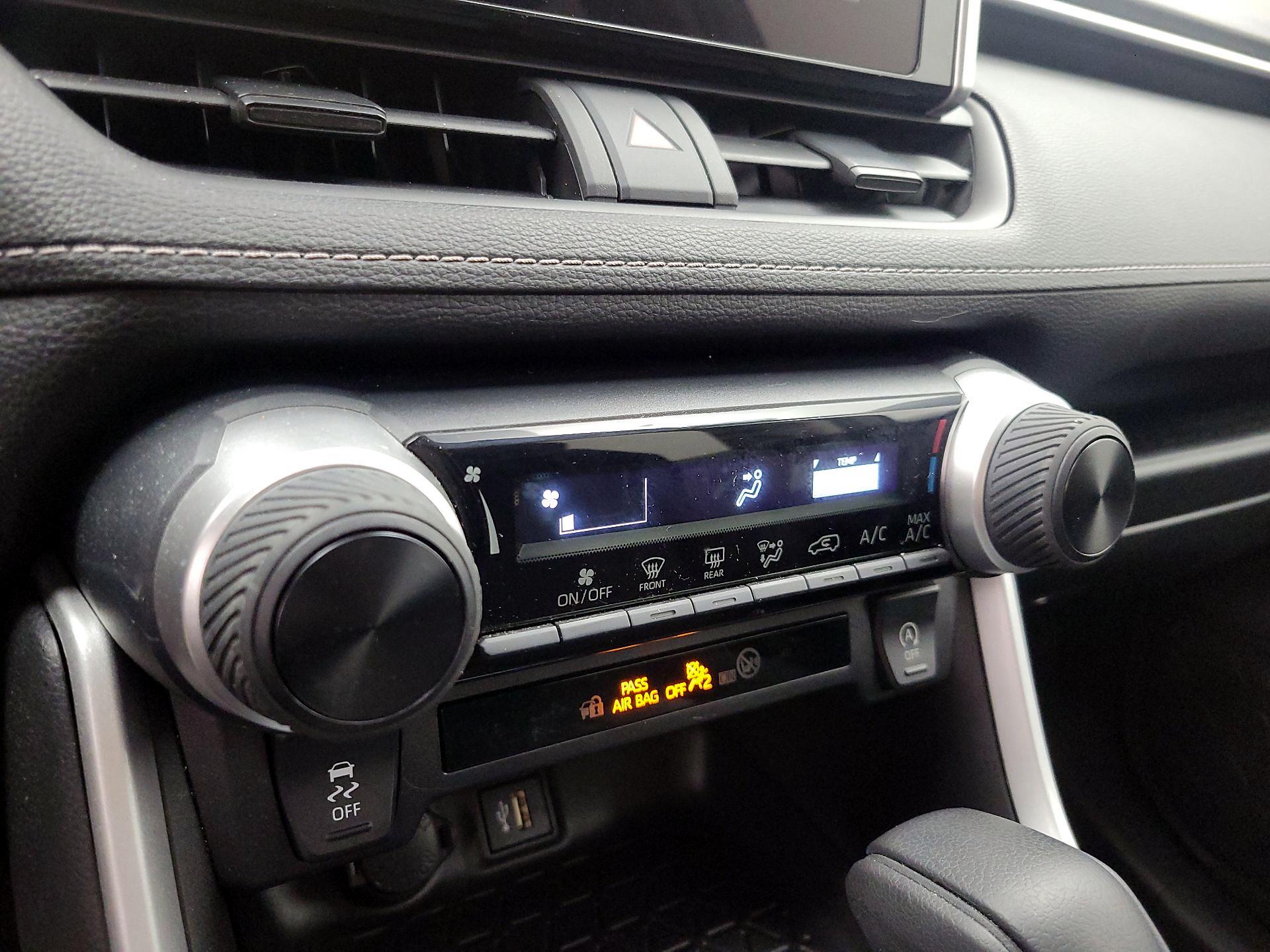 Thumbnail: 2024 Toyota RAV4 - 16