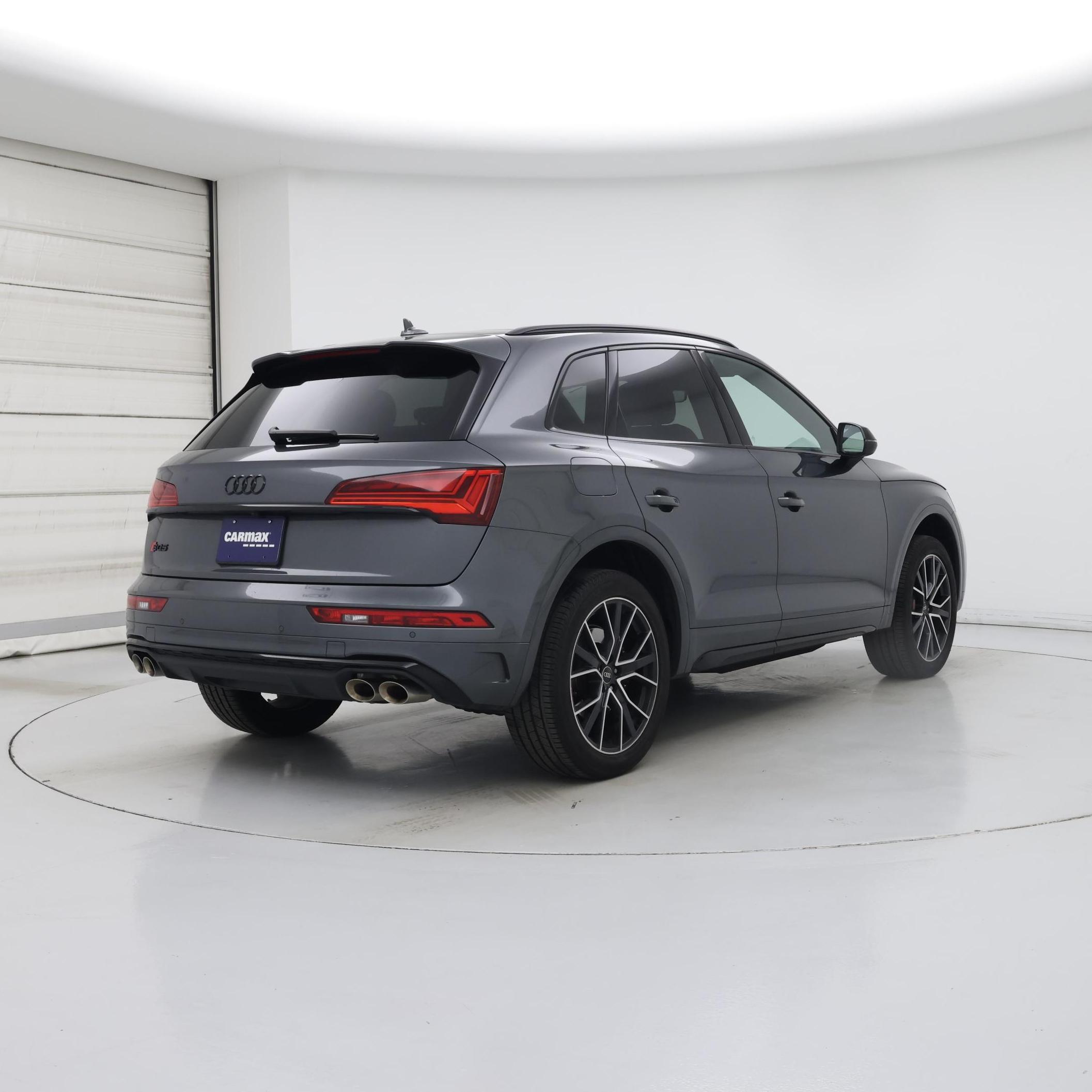 Thumbnail: 2024 Audi SQ5 - 8