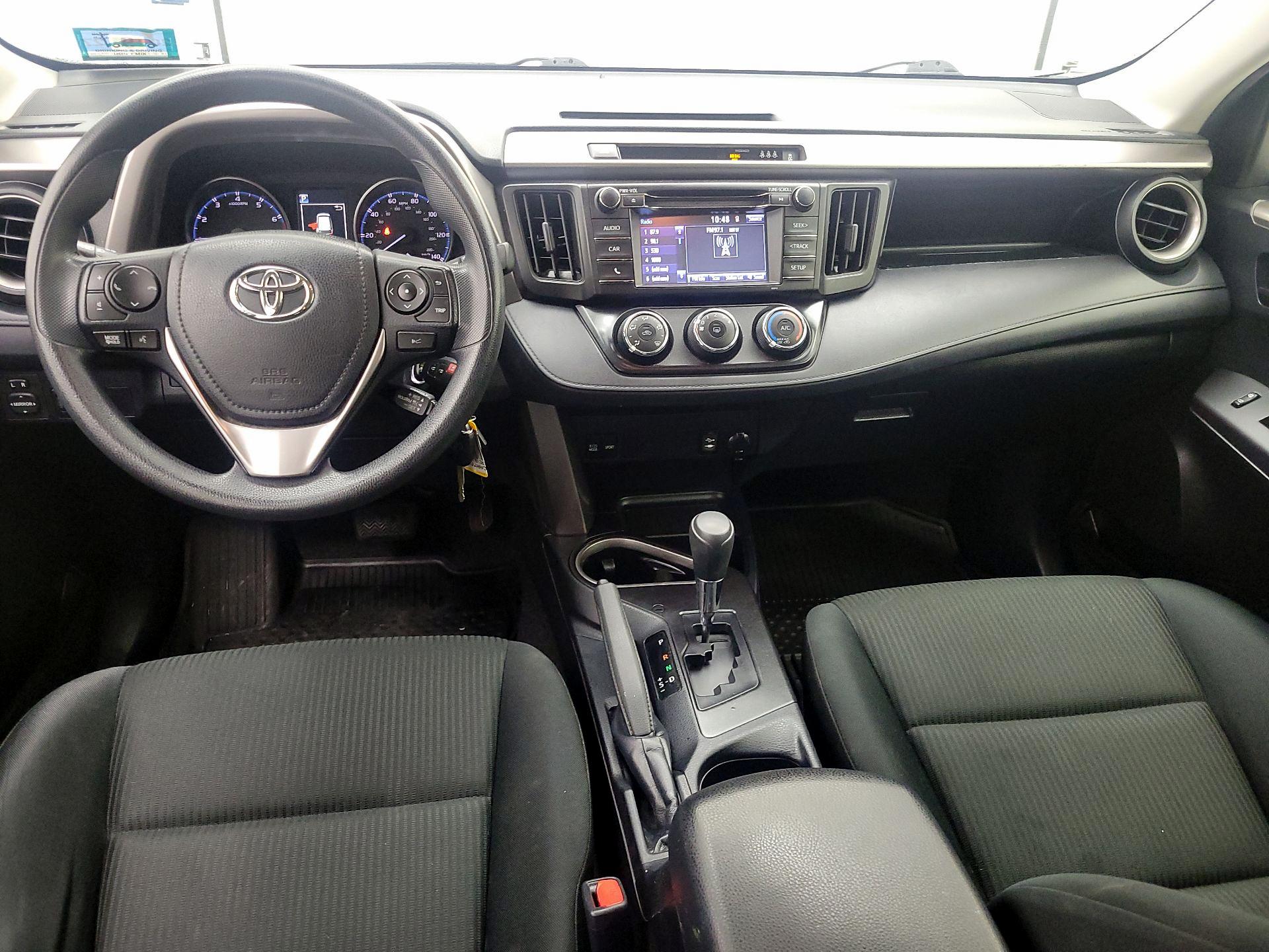 Thumbnail: 2018 Toyota RAV4 - 9