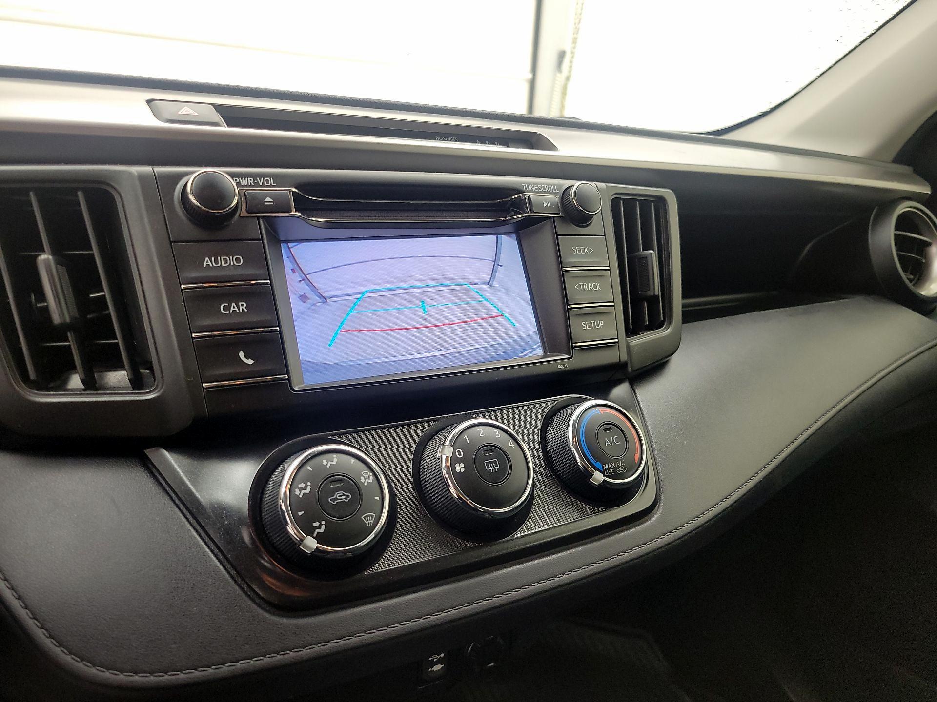 Thumbnail: 2018 Toyota RAV4 - 14