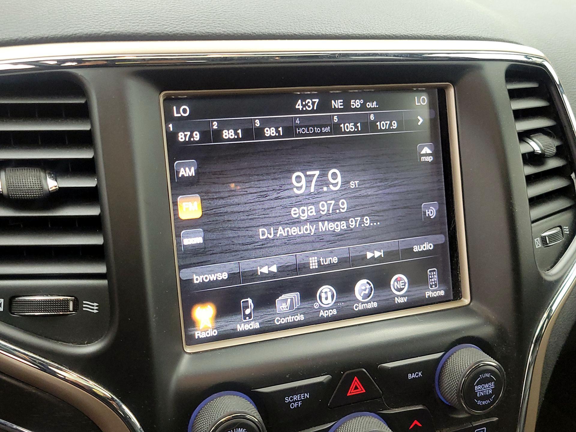 Thumbnail: 2017 Jeep Grand Cherokee - 16