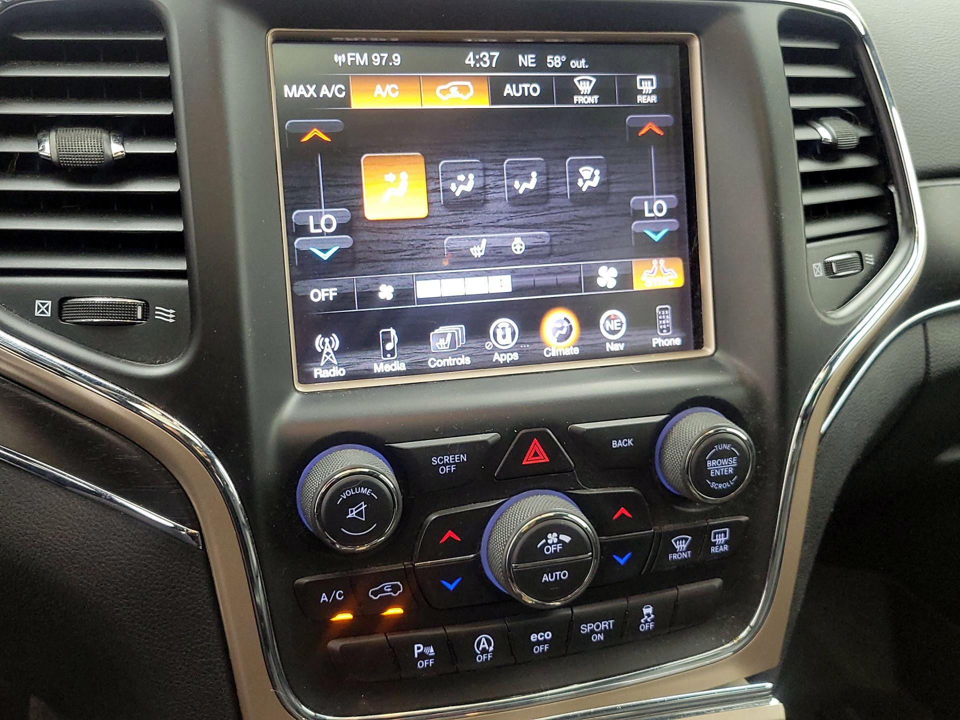 Thumbnail: 2017 Jeep Grand Cherokee - 17