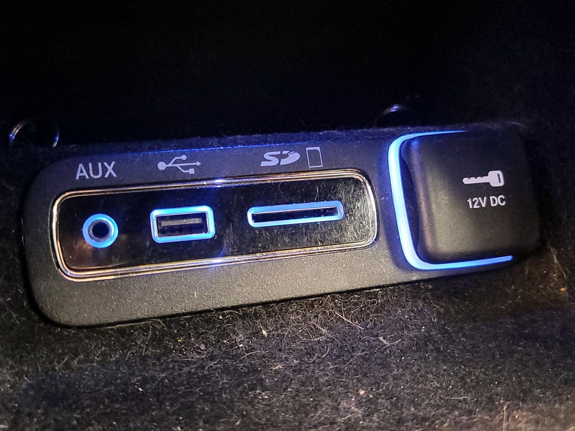 Thumbnail: 2017 Jeep Grand Cherokee - 19