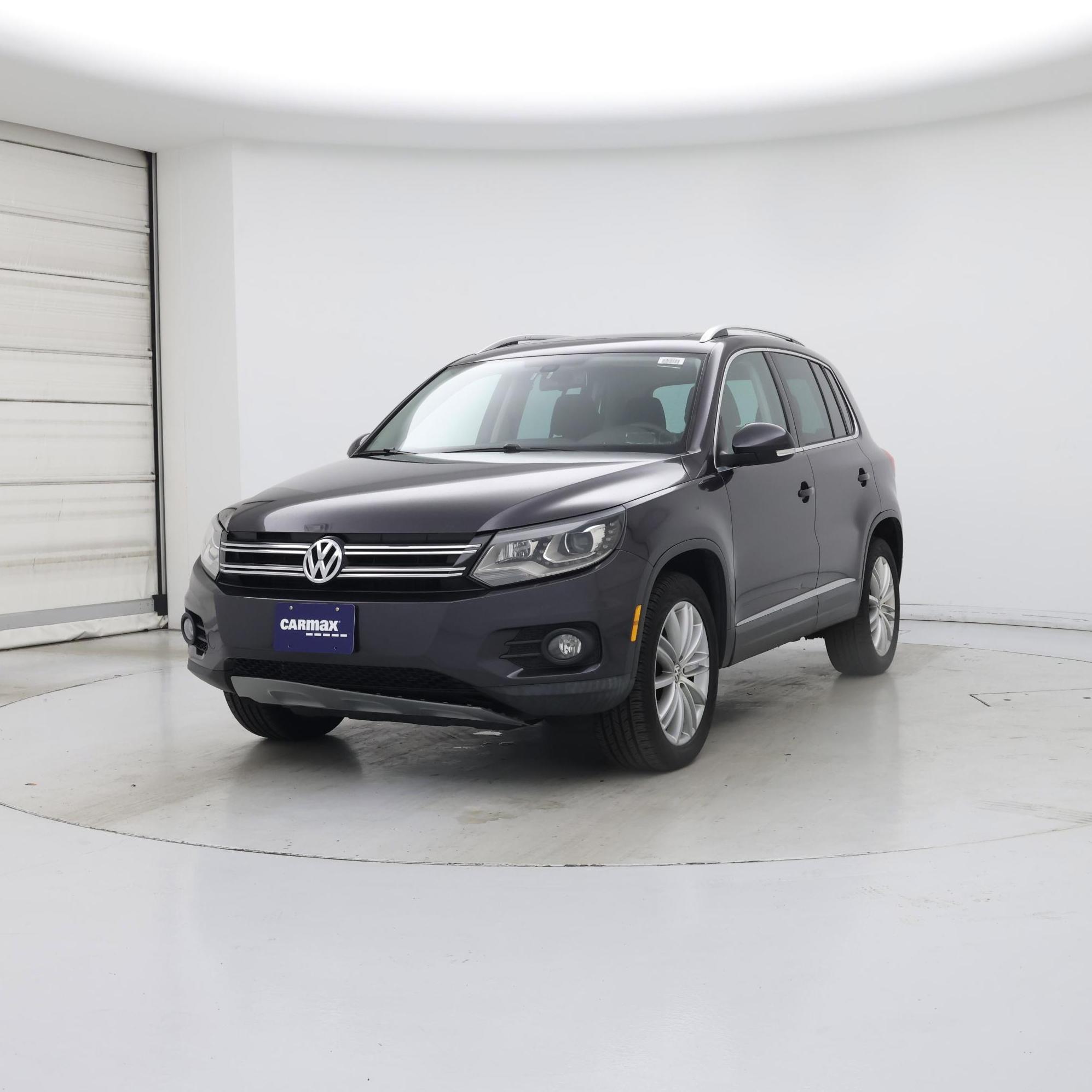 Thumbnail: 2016 Volkswagen Tiguan - 4