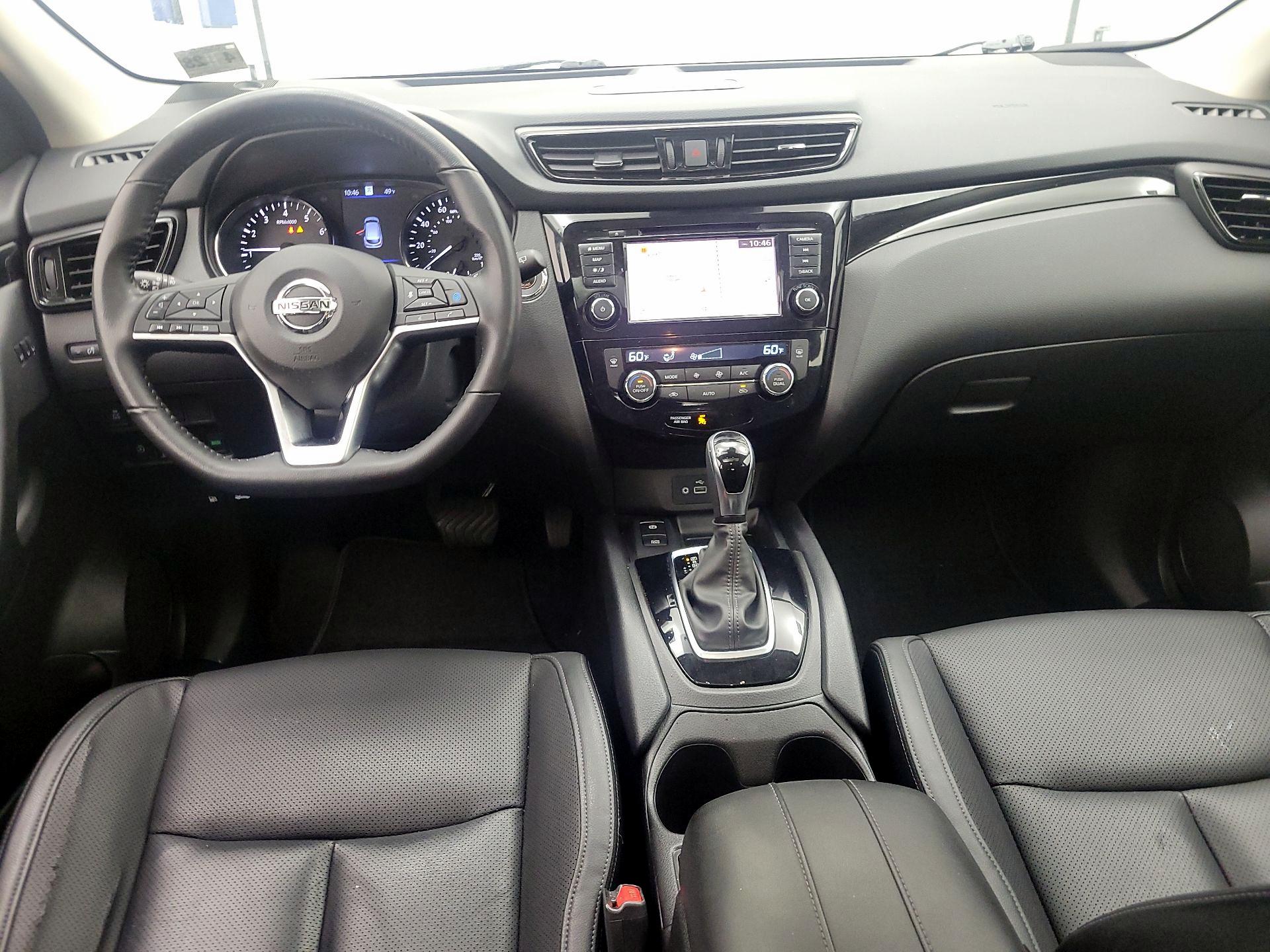 Thumbnail: 2022 Nissan Rogue Sport - 9