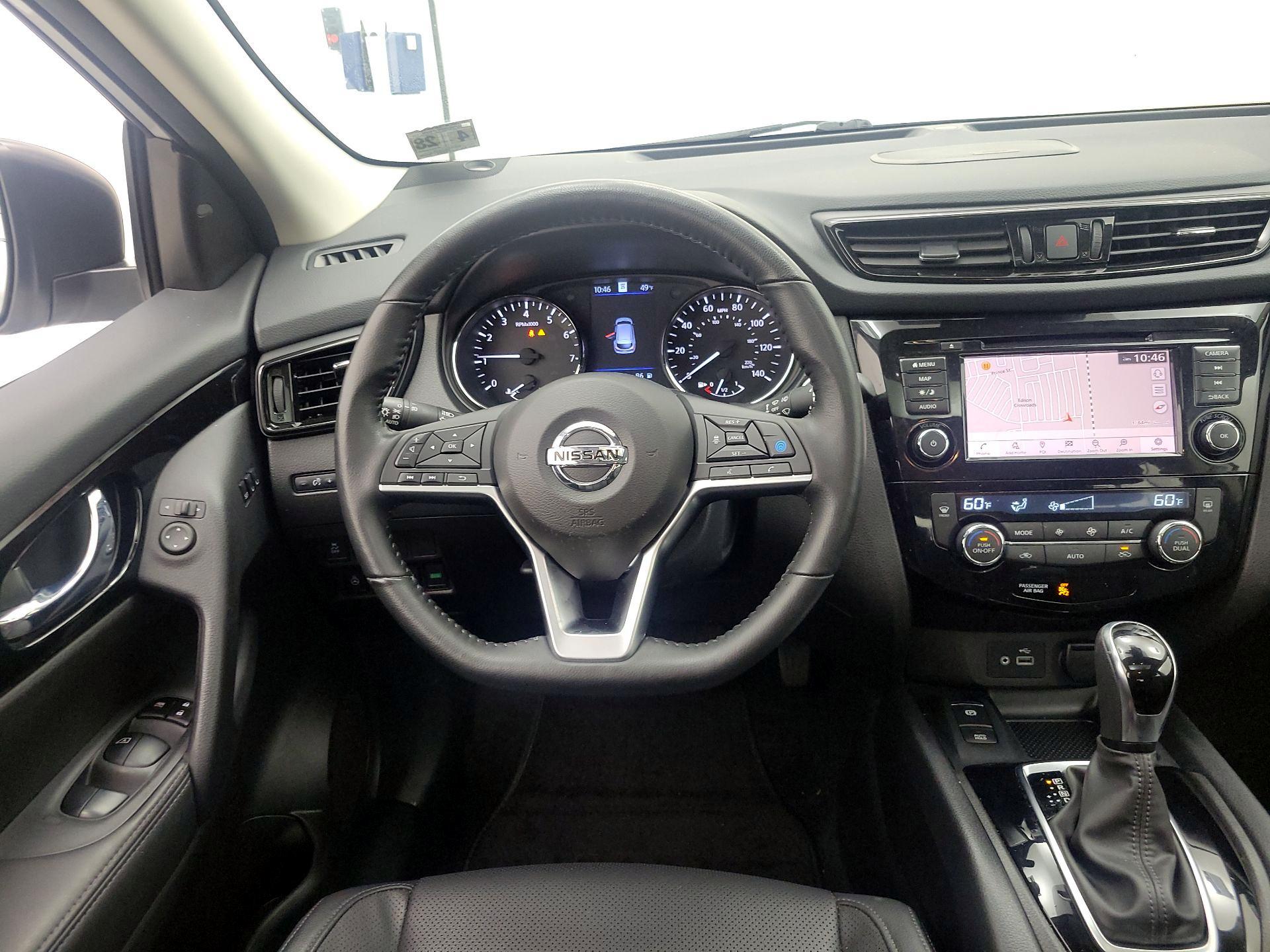 Thumbnail: 2022 Nissan Rogue Sport - 10