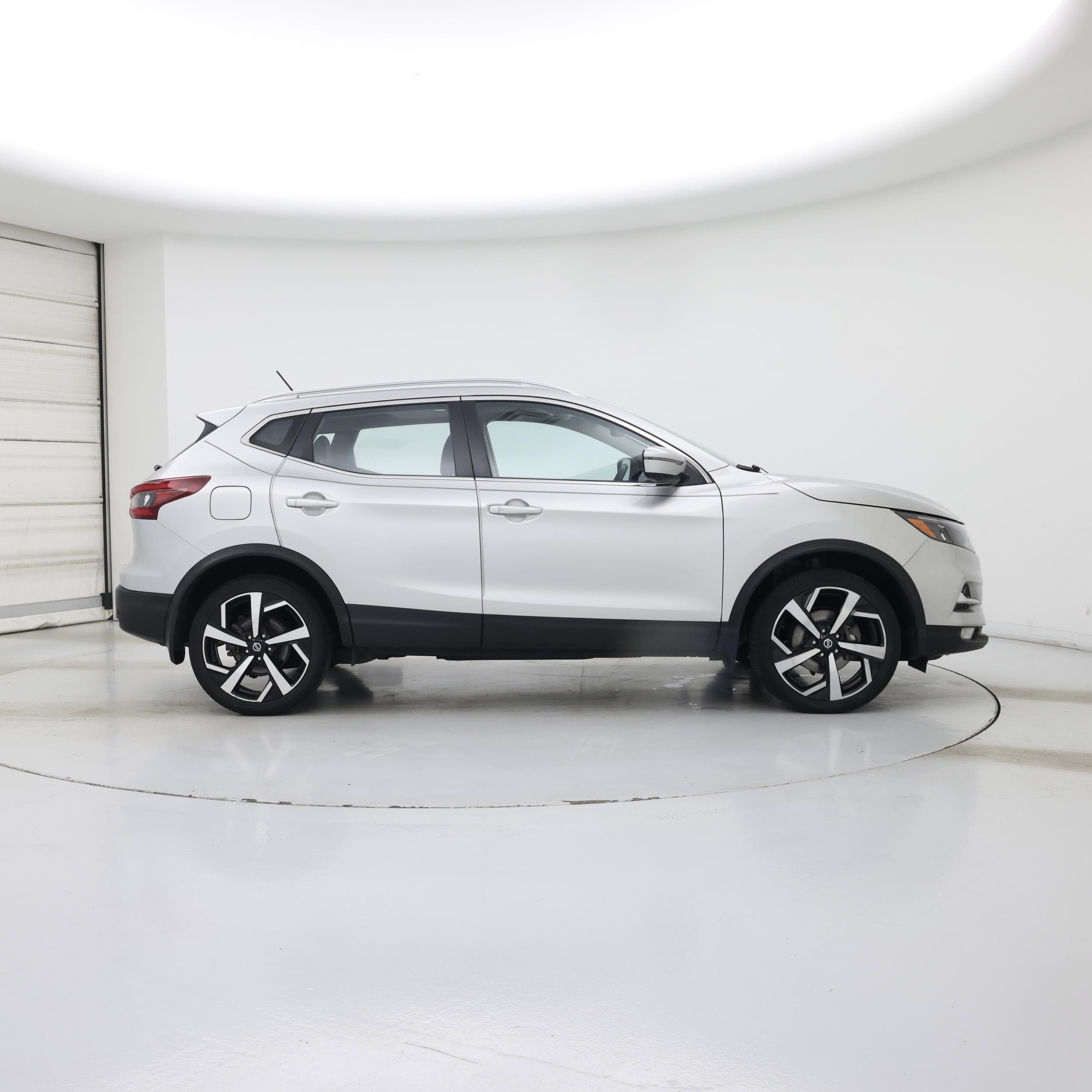 Thumbnail: 2022 Nissan Rogue Sport - 7