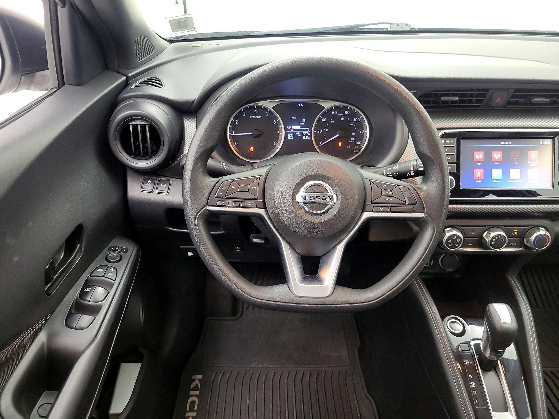 Thumbnail: 2018 Nissan Kicks - 10