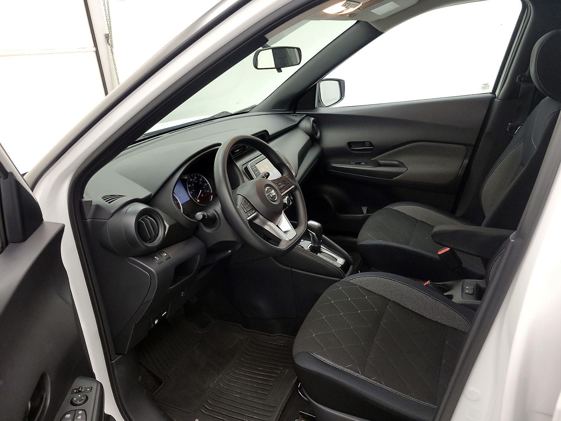 Thumbnail: 2018 Nissan Kicks - 11