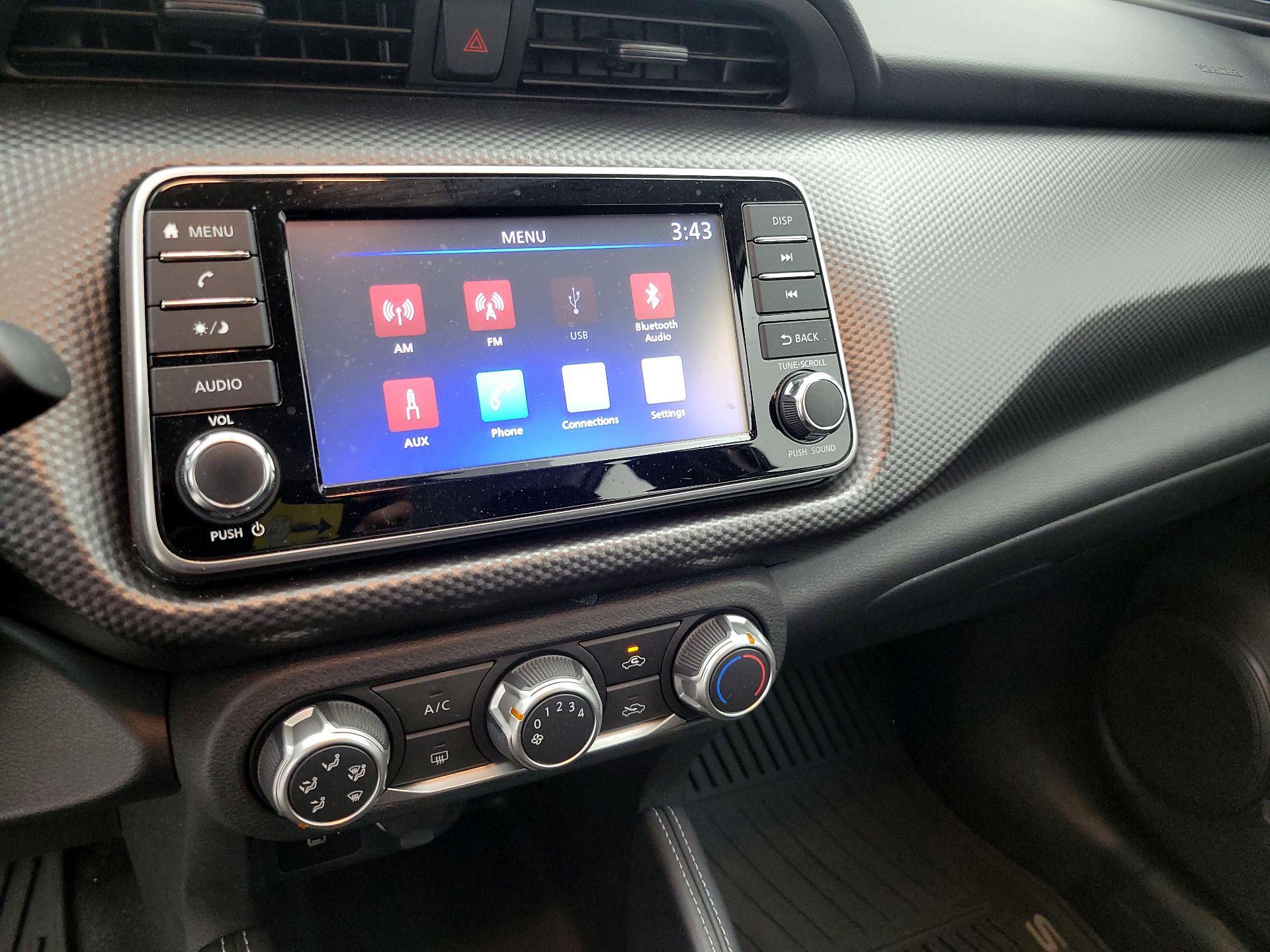 Thumbnail: 2018 Nissan Kicks - 15