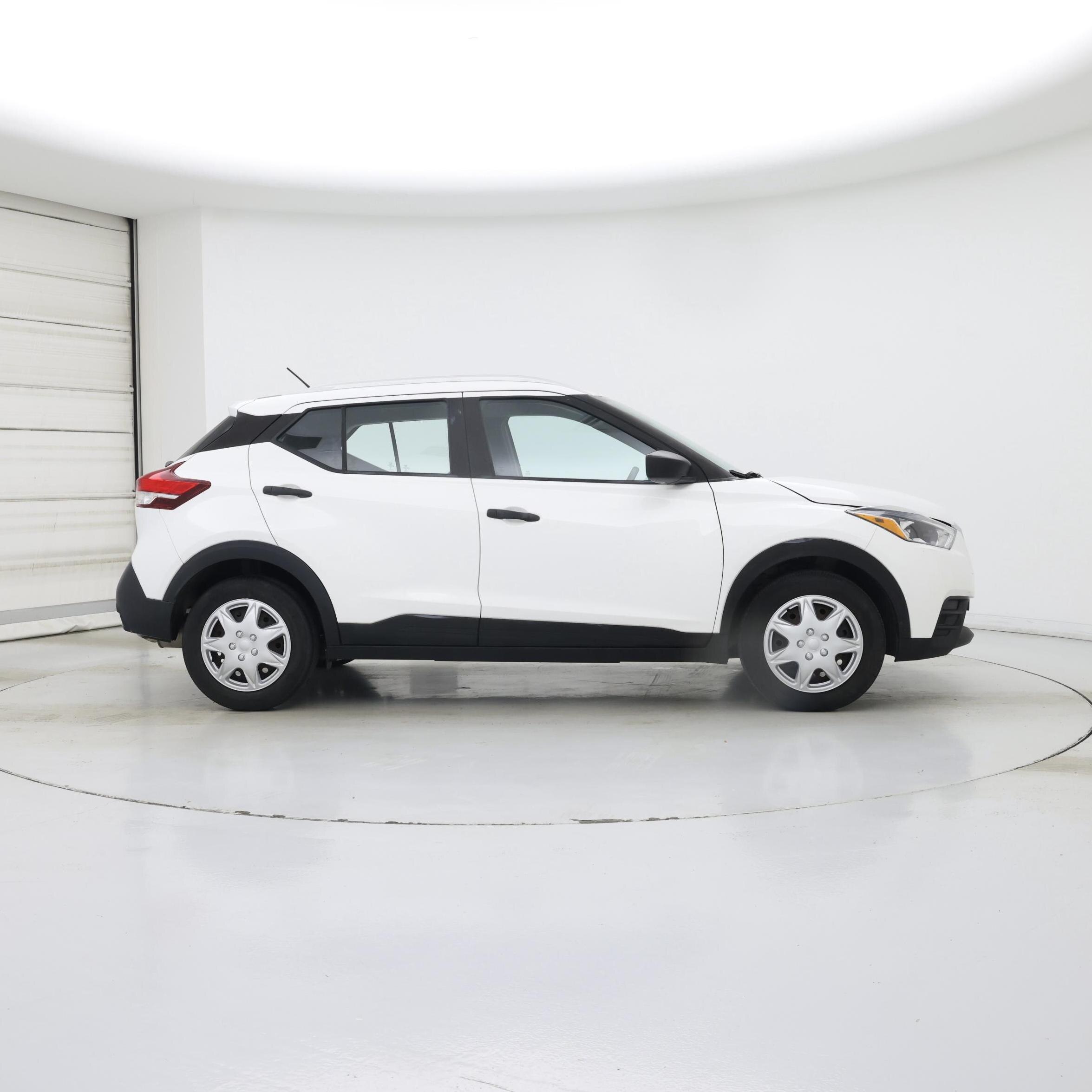 Thumbnail: 2018 Nissan Kicks - 7