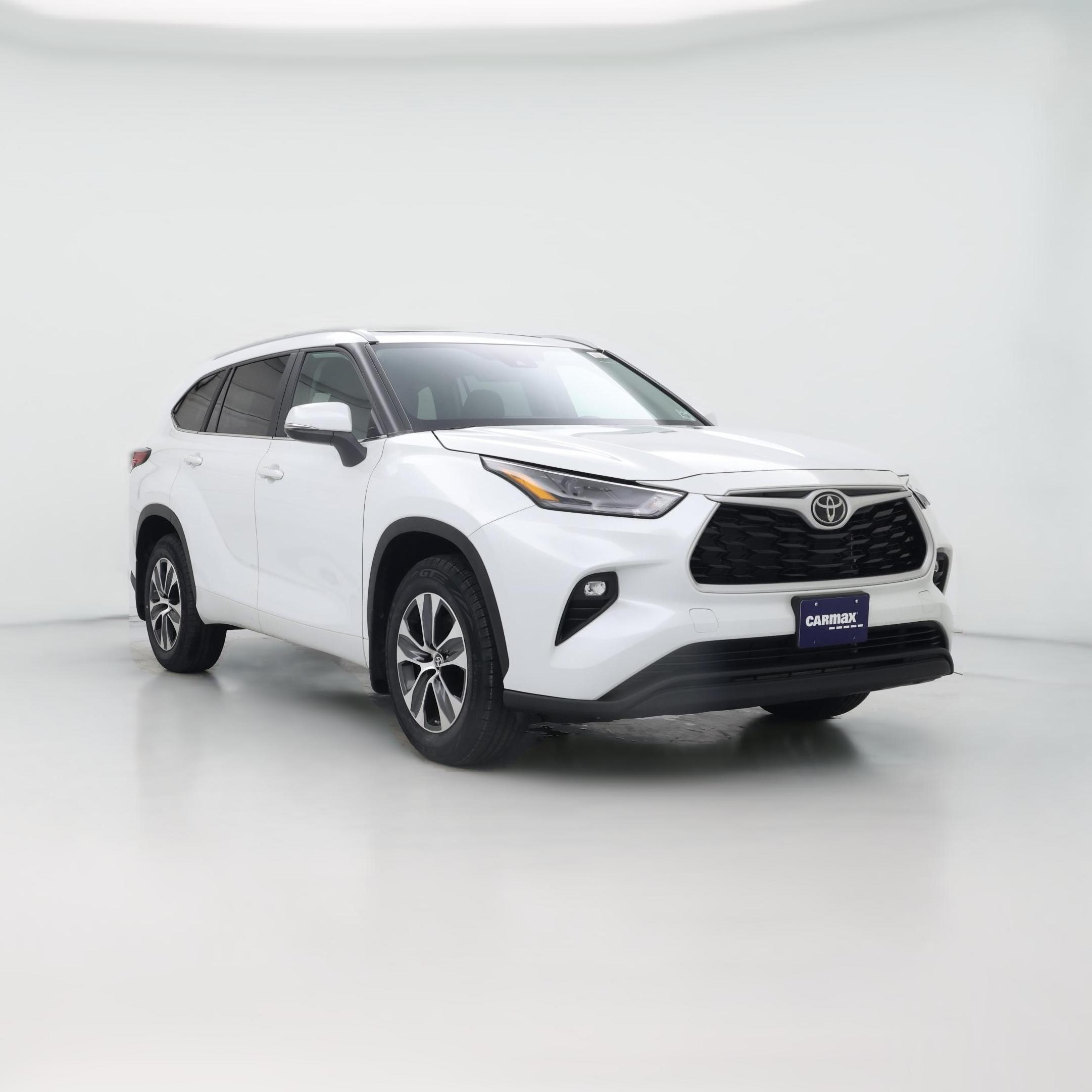 Thumbnail: 2023 Toyota Highlander - 1
